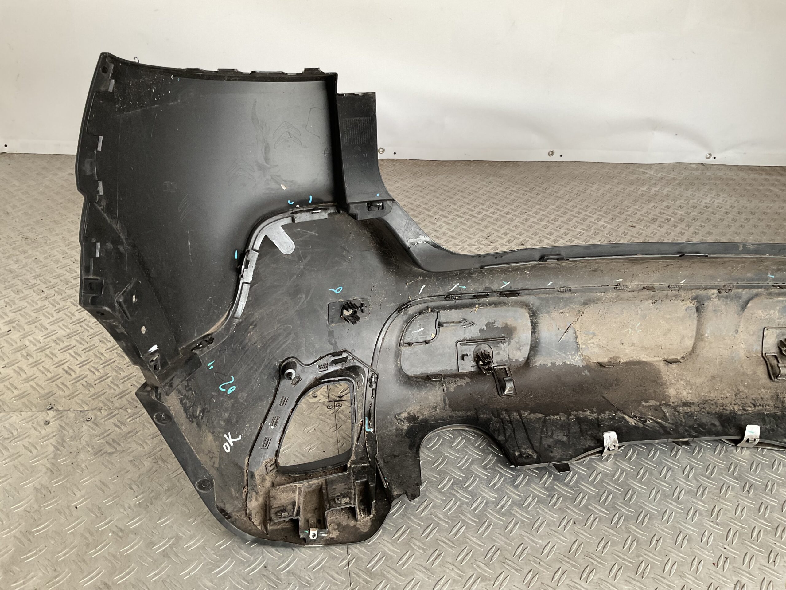 BUMPER Citroen C3 Aircross pdc 1823191X Achterbumper F6-15980z