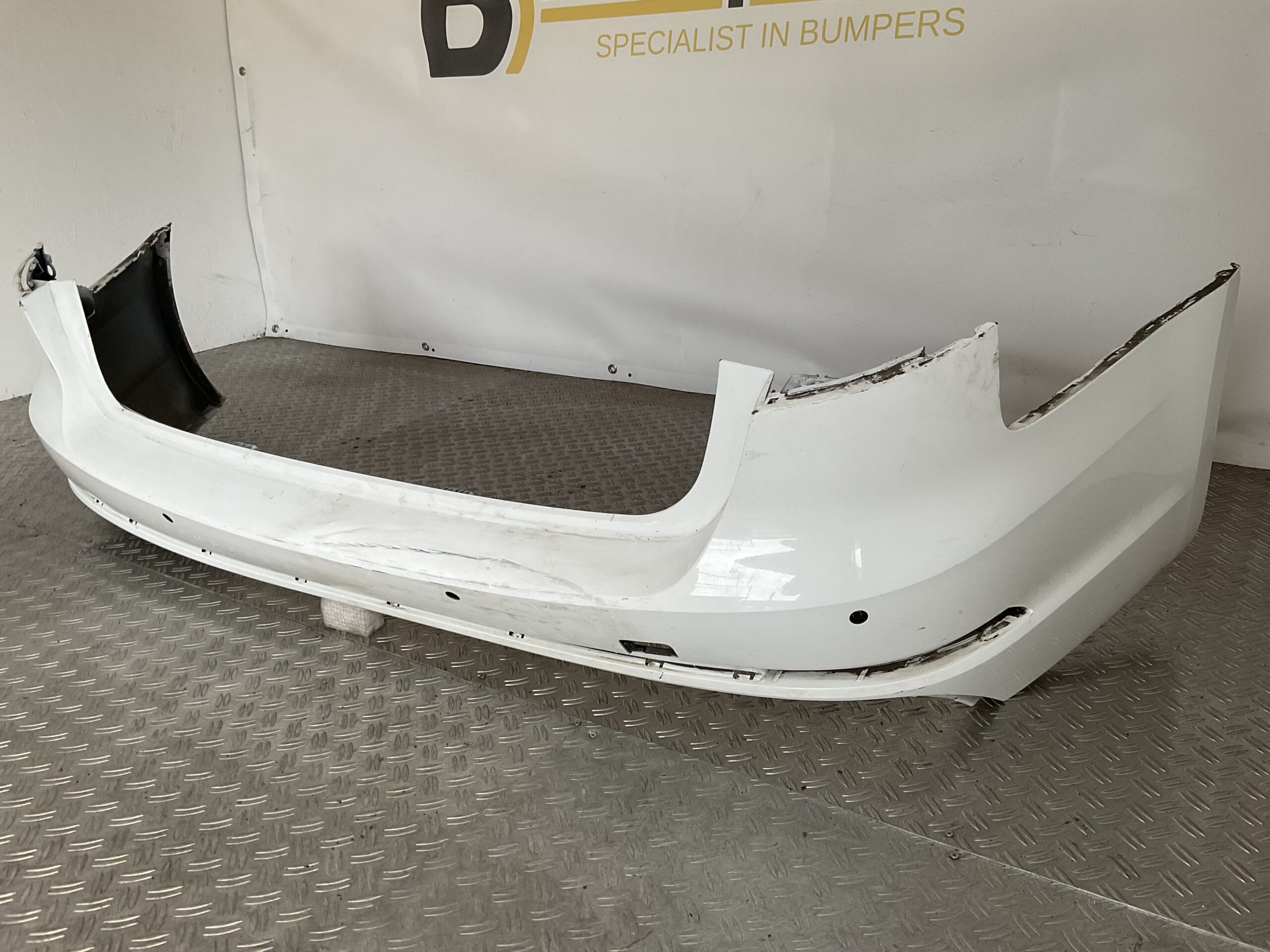 Bumper Audi A4 B9 Sline S-Line 6W9807511m Achterbumper F6-15982z