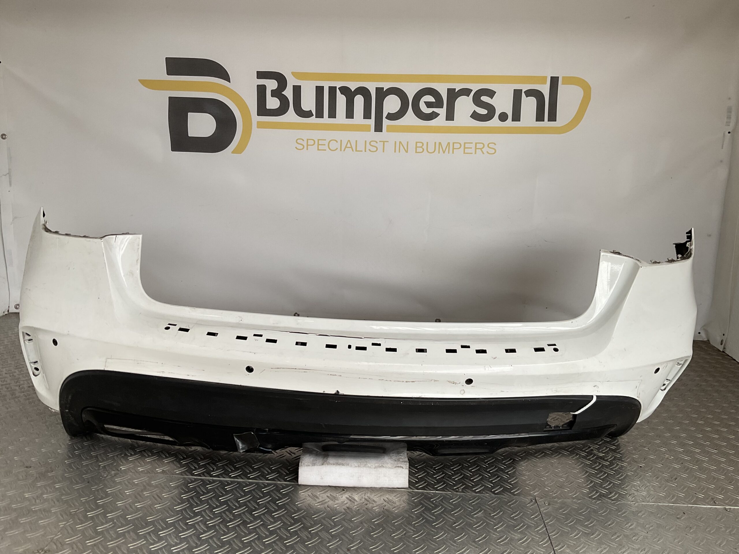 Bumper Mercedes GLA W156 X156 AMG Line A1568852425 Achterbumper F6-15944z