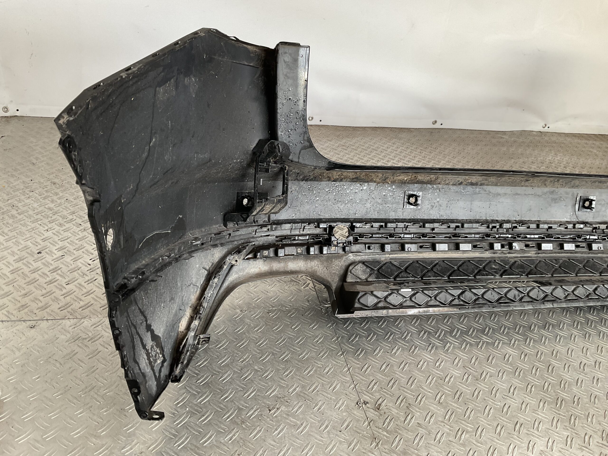 Bumper Volkswagen Touareg III 760 R-line Rline 18-22 760807421A Achterbumper F6-15917z