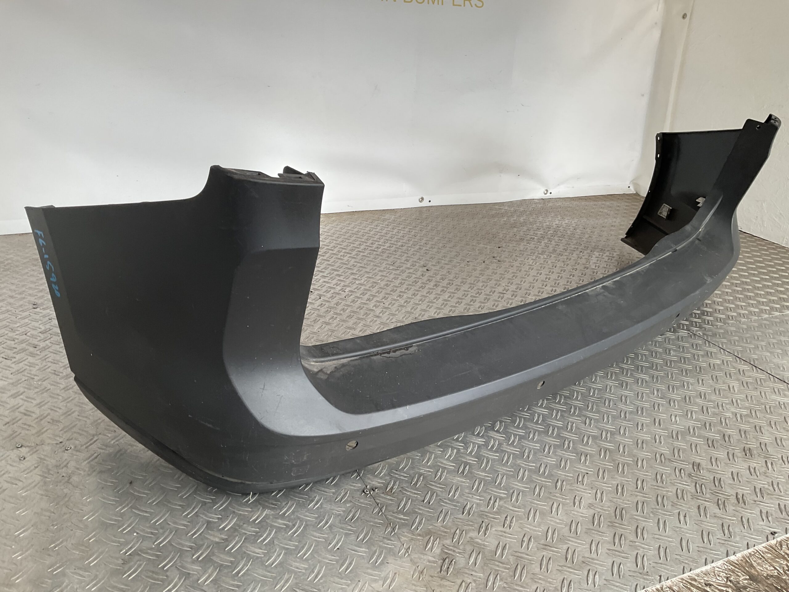 Bumper Volkswagen Caddy 2K7 Cargo V 2K7807421 Achterbumper F6-15920z