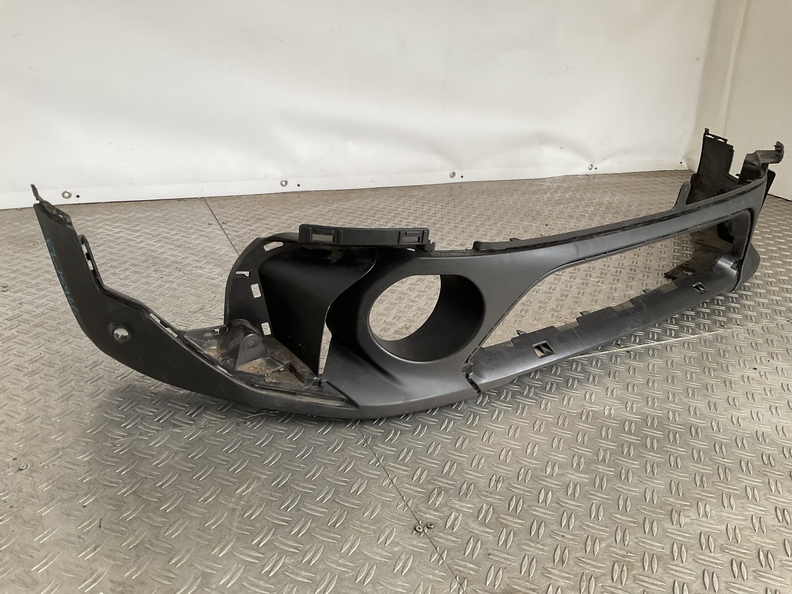 Bumper Mini Countryman F60 21-24 51119477044 Voorbumper F6-15966z