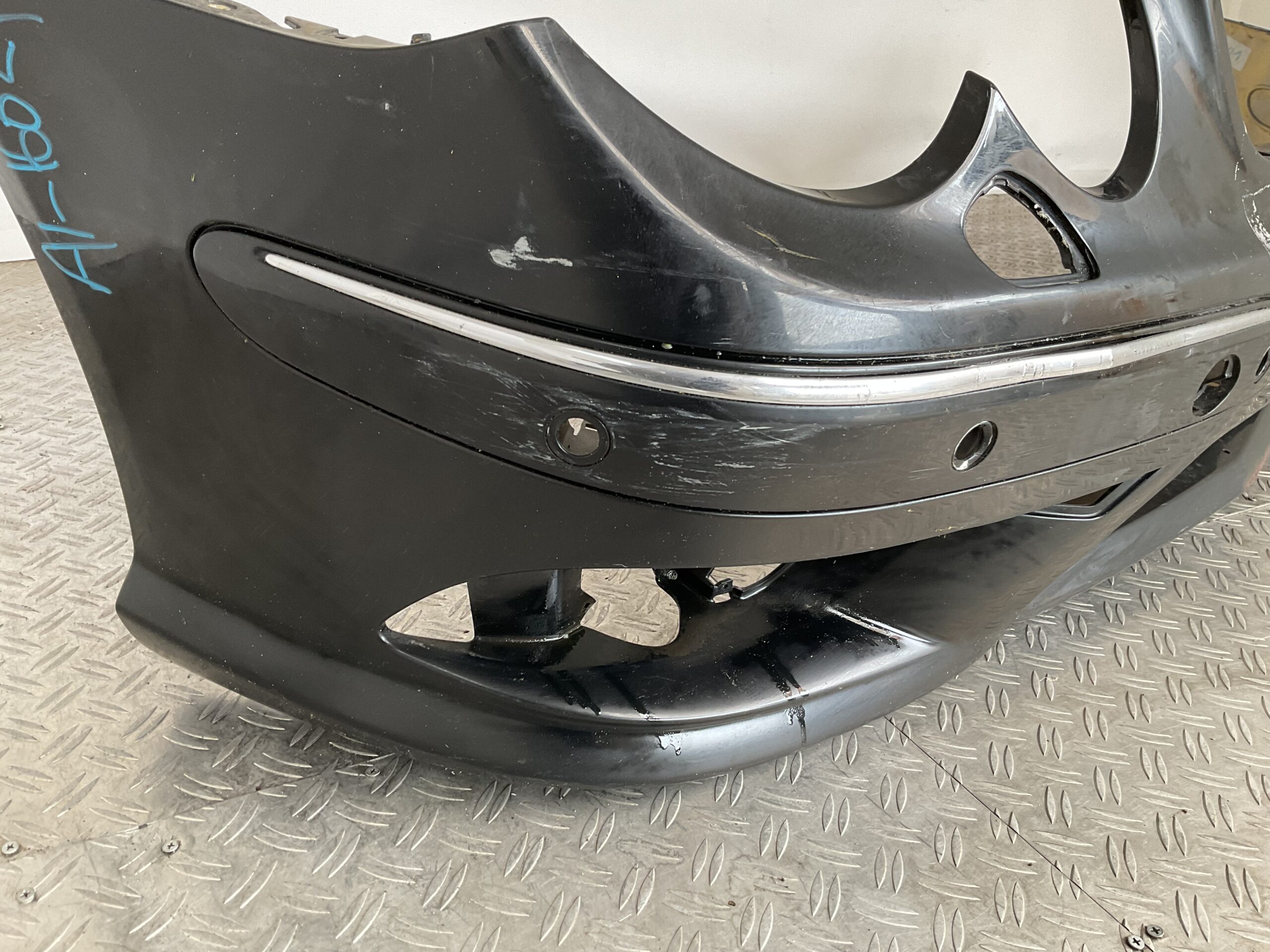 Bumper Mercedes CLK C209 06-09 A2098854525 Voorbumper A1-16024z