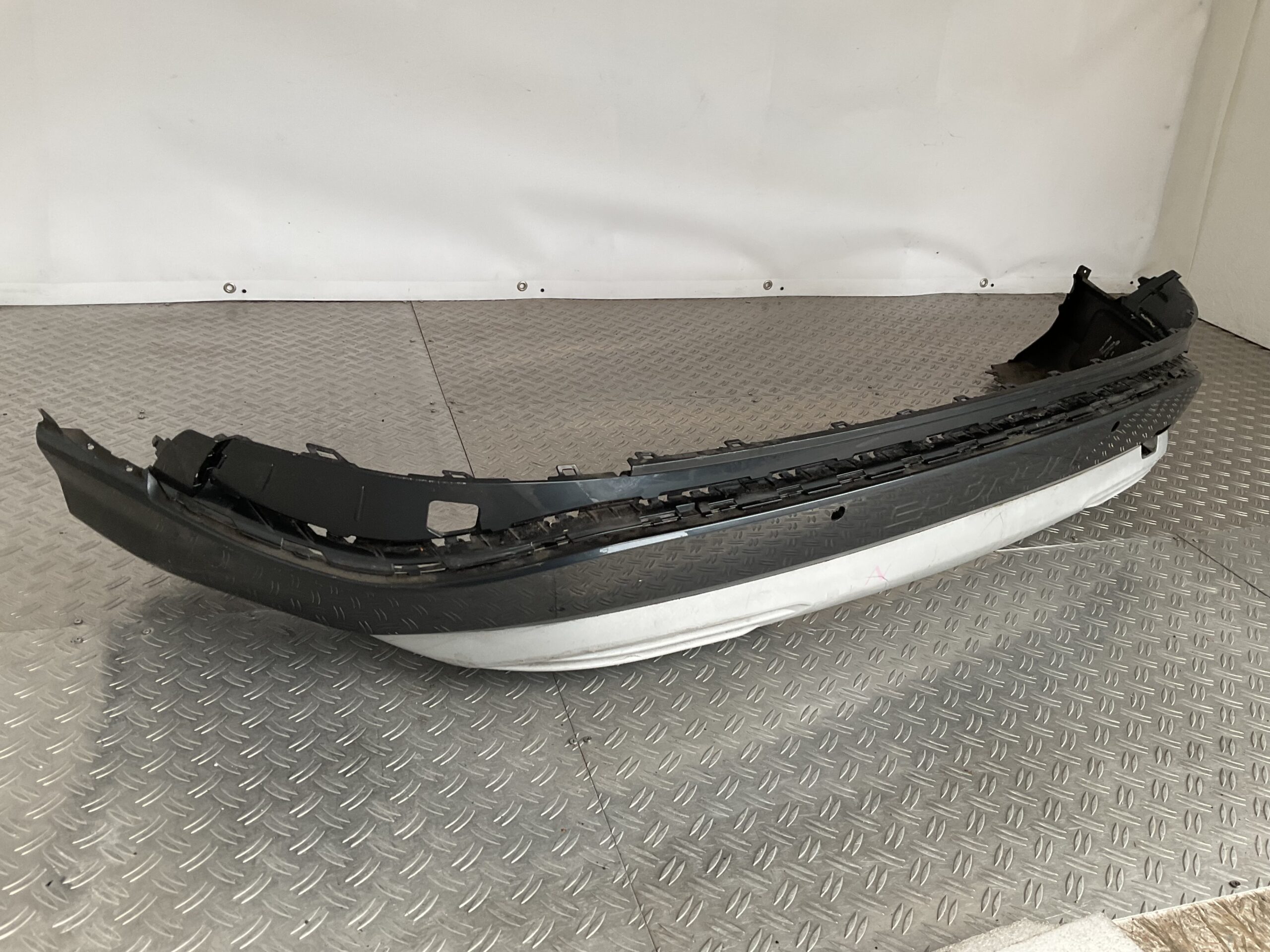 Bumper Audi A4 Etron E Tron 89A807527c Diffuser Achterbumper F6-16097z