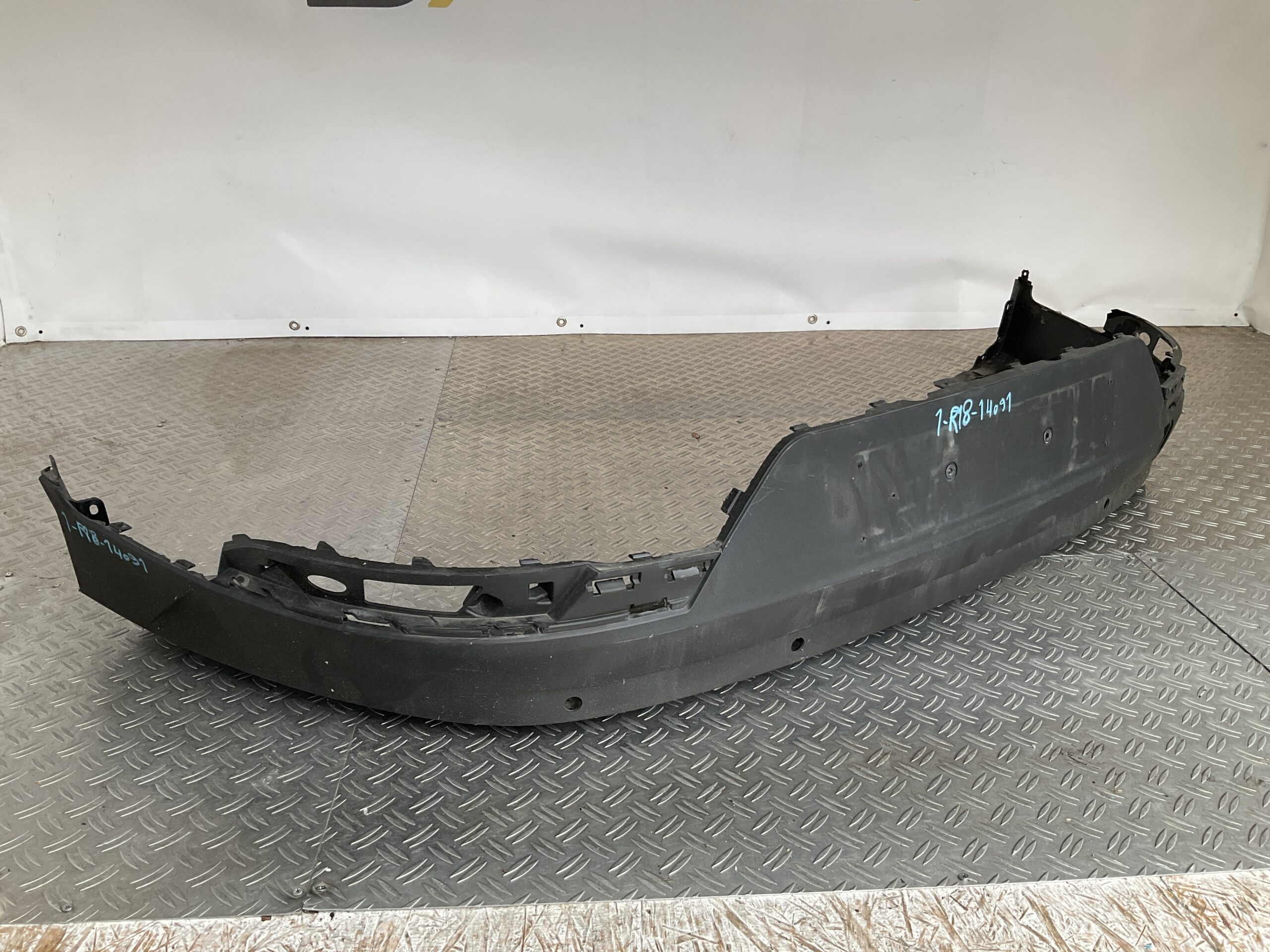 Bumper Volvo Polestar 2 Vilnius 31663981 Achterbumper R8-14091z