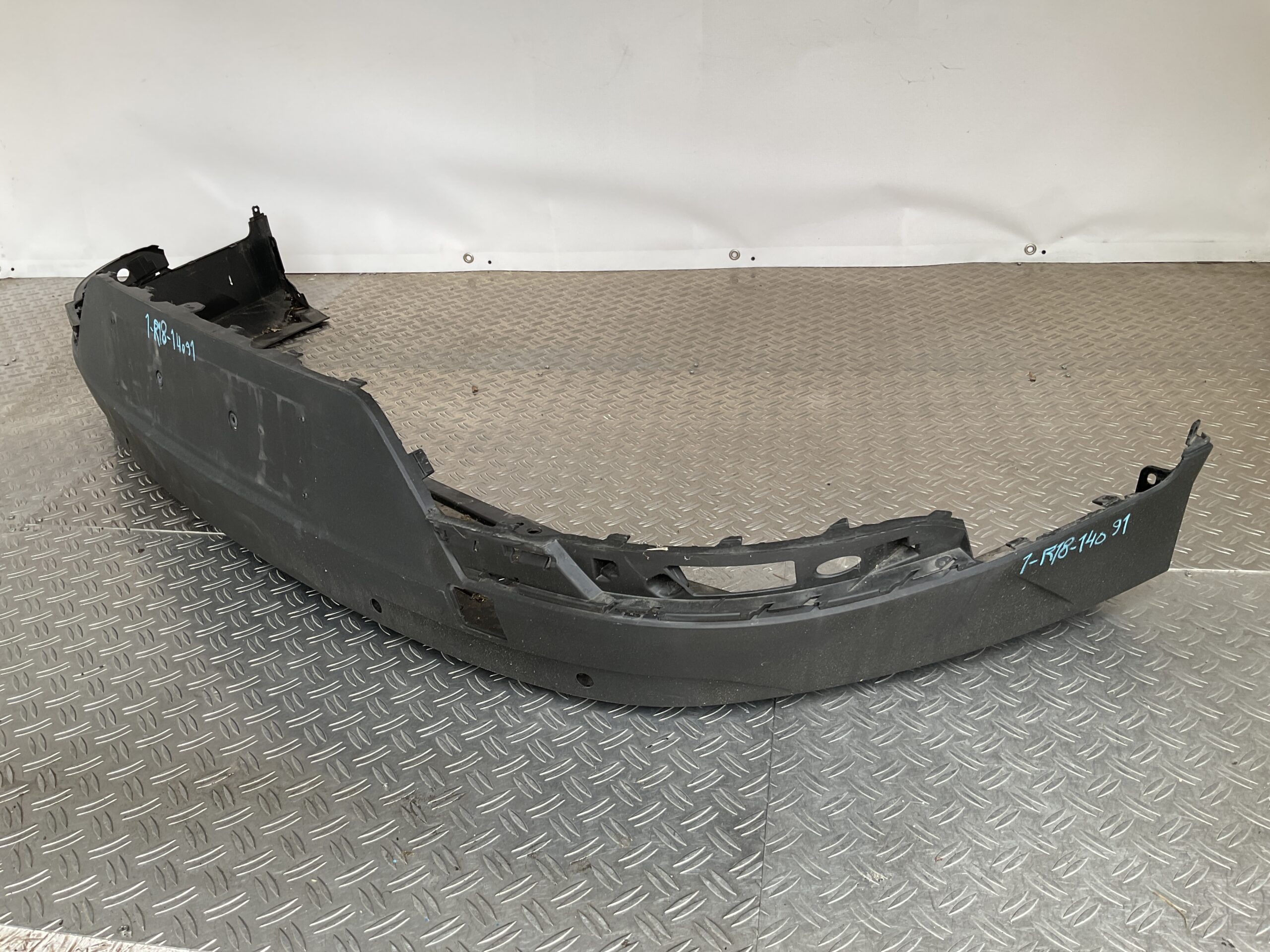 Bumper Volvo Polestar 2 Vilnius 31663981 Achterbumper R8-14091z