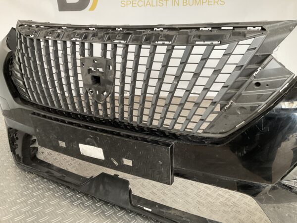 Bumper Peugeot 2008 II 2 Facelift 23-25 9853151880 Voorbumper J5-15802z