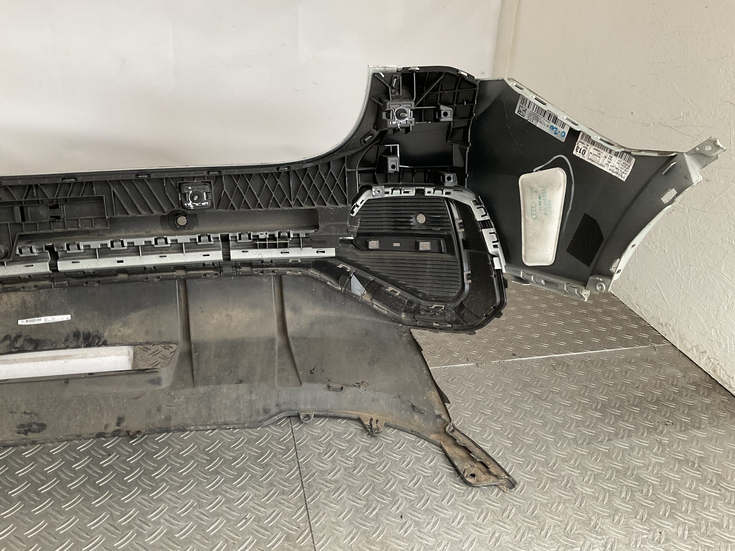Bumper Audi Q3 83F Sportback pdc 83F807852 Achterbumper F7-15819z