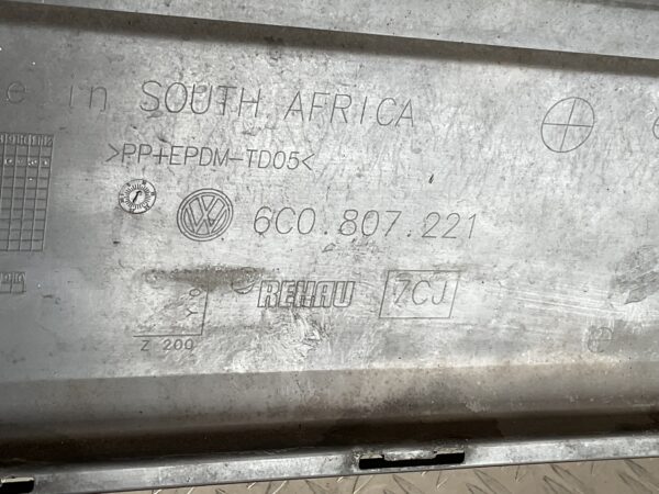 Bumper Volkswagen Polo 6C 13-17 6C0807221 Voorbumper C9-15810z