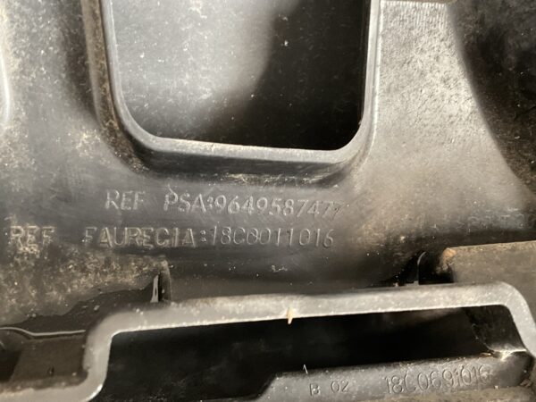 Bumper Peugeot 207 2008- 9649587477 Voorbumper J10-15854z