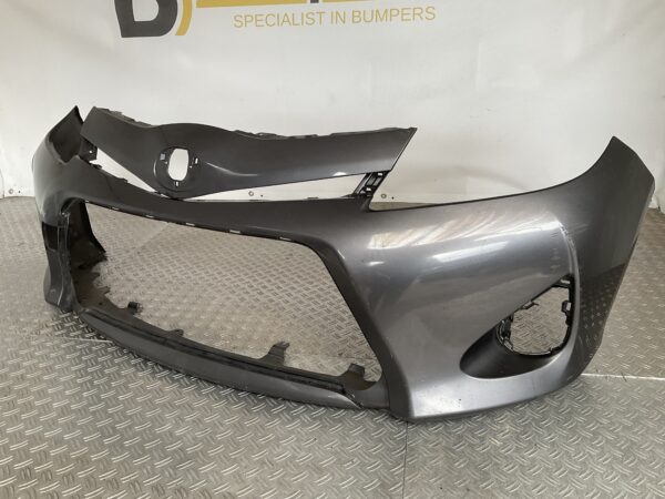 Bumper Toyota Yaris Hybrid 10-14 52119-0D450 Voorbumper D2-15862z