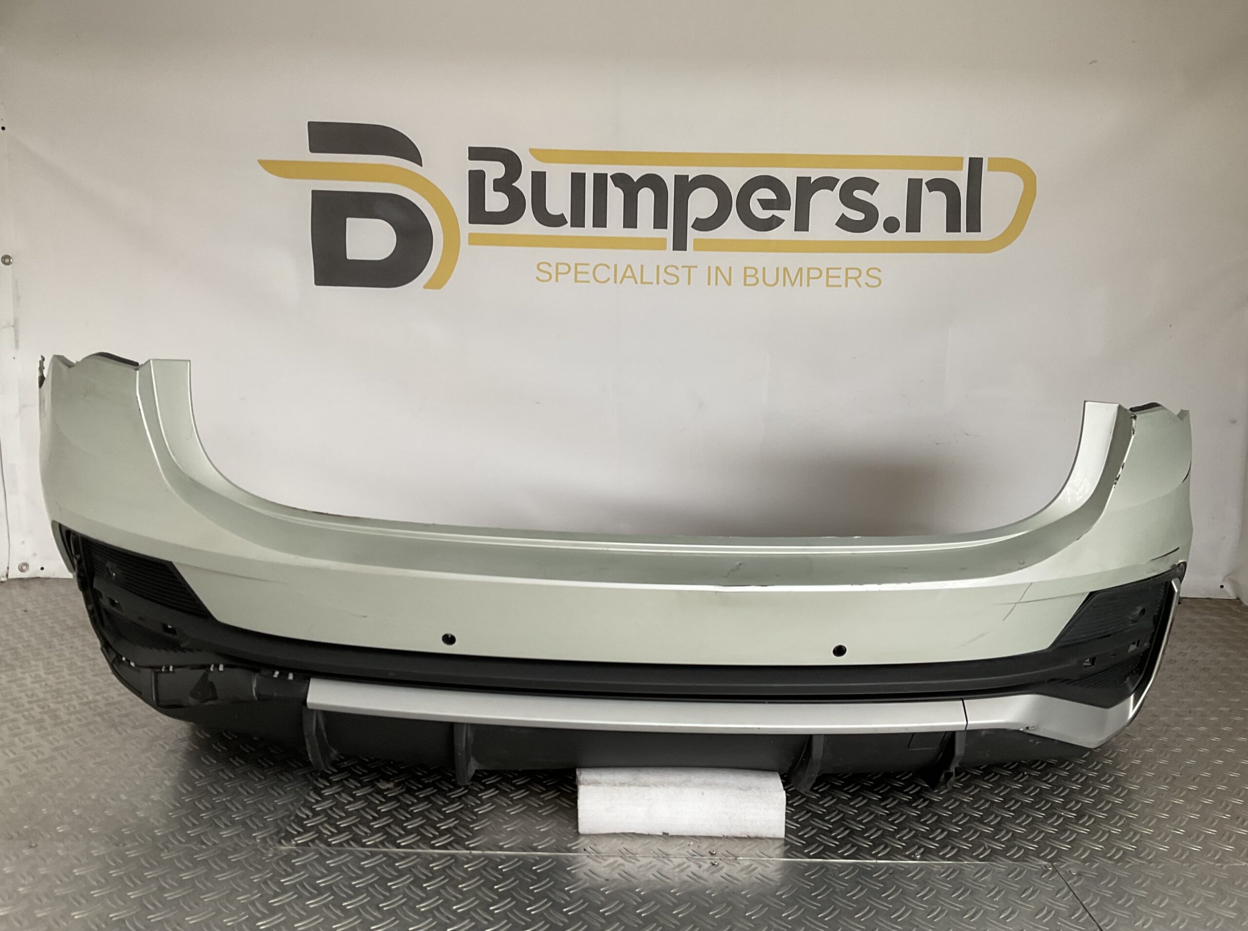 Bumper Audi Q3 83F Sportback pdc 83F807852 Achterbumper F7-15819z