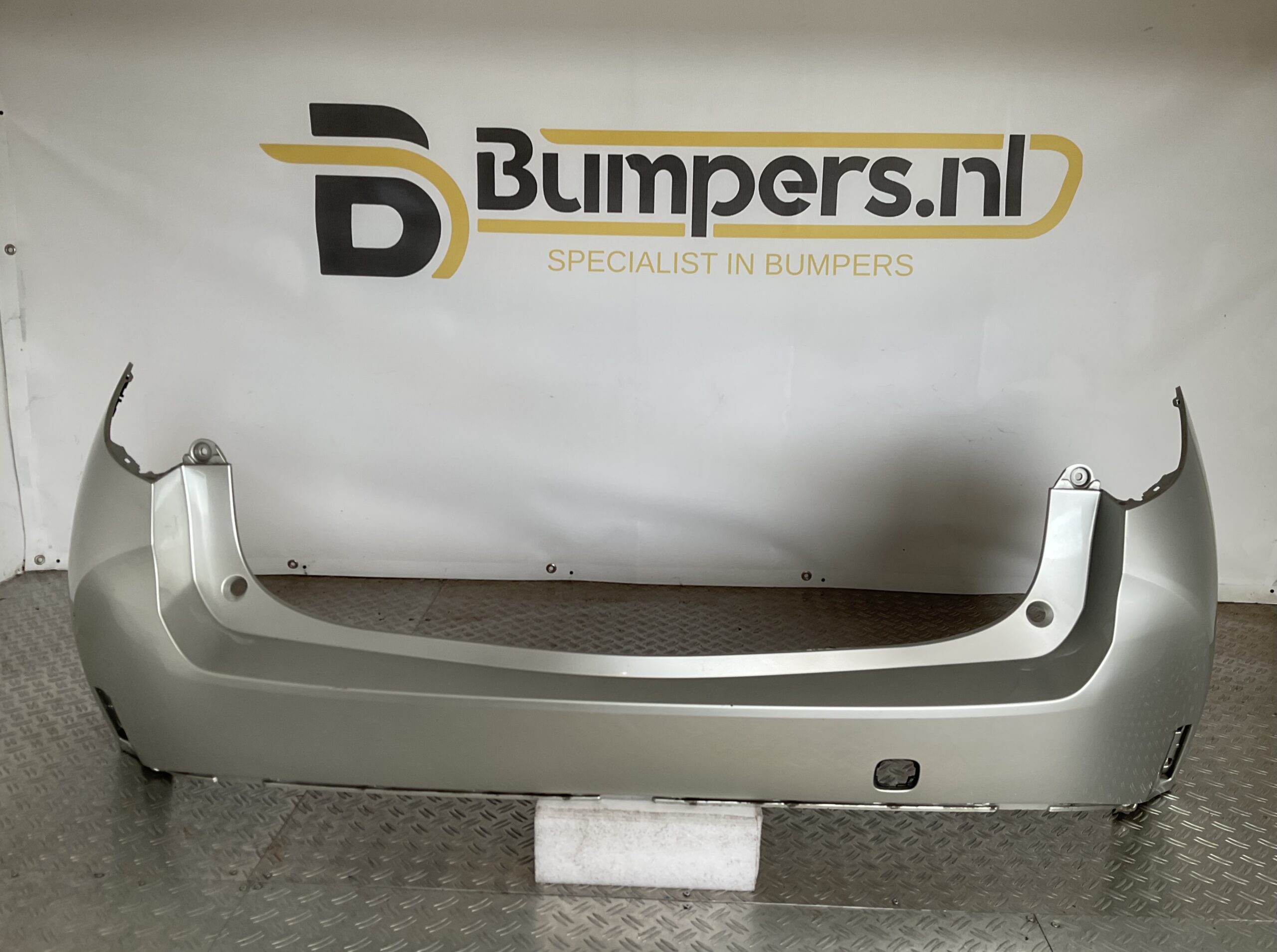 Bumper Toyota Corolla E21 Station 52159-02C80 Achterbumper F7-15778z