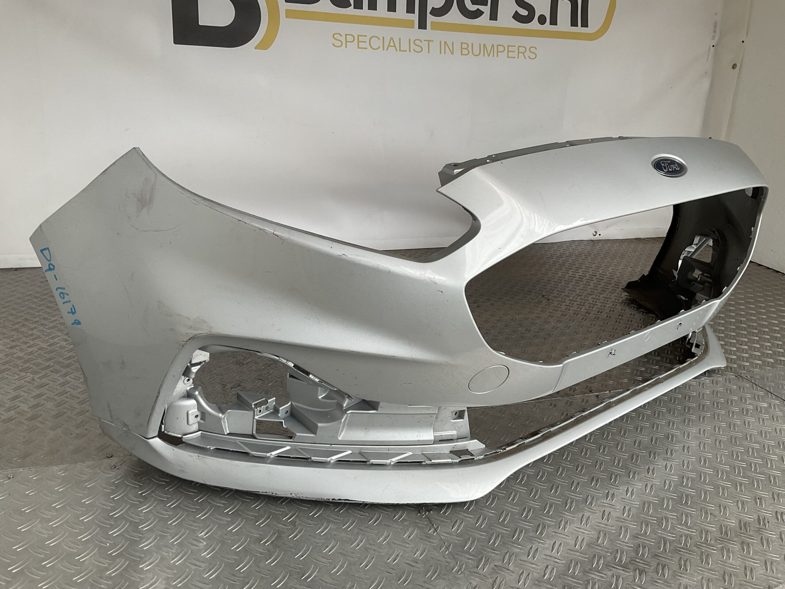 Bumper Ford Galaxy III MK3 Facelift lm2v-17d957-z Voorbumper D9-16179z