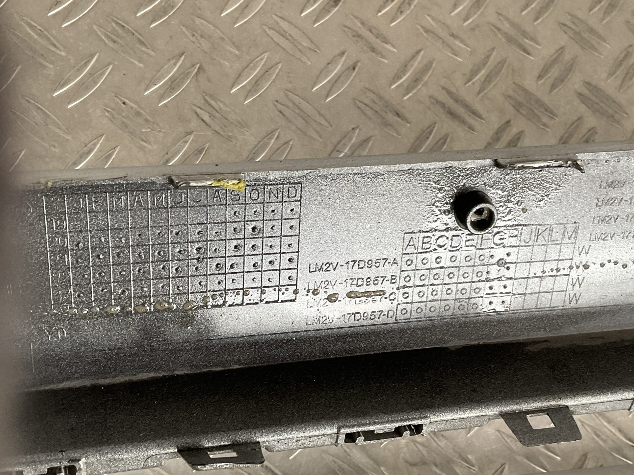 Bumper Ford Galaxy III MK3 Facelift lm2v-17d957-z Voorbumper D9-16179z