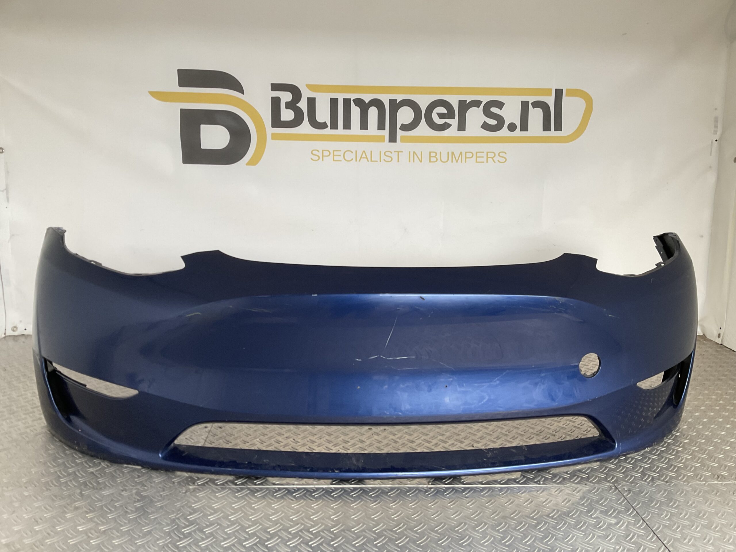 Bumper Tesla Model Y 2020-2024 1540104-05-C Voorbumper B9-16202z