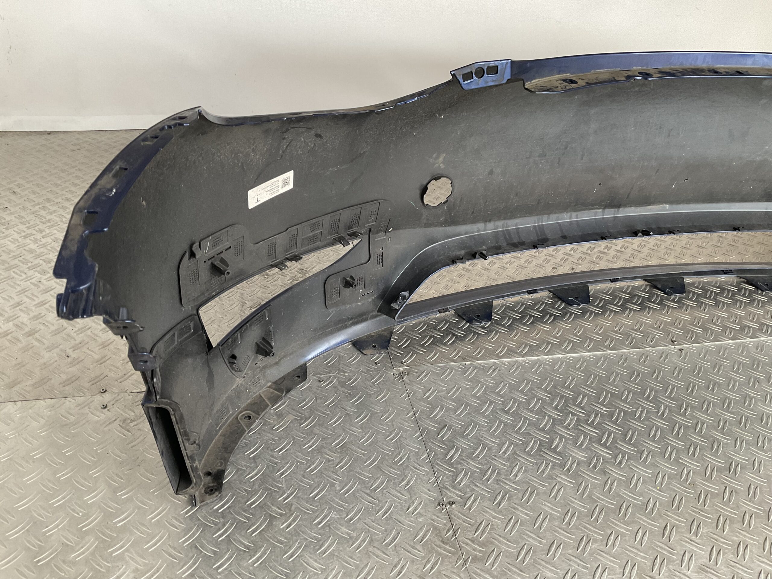Bumper Tesla Model Y 2020-2024 1540104-05-C Voorbumper B9-16202z