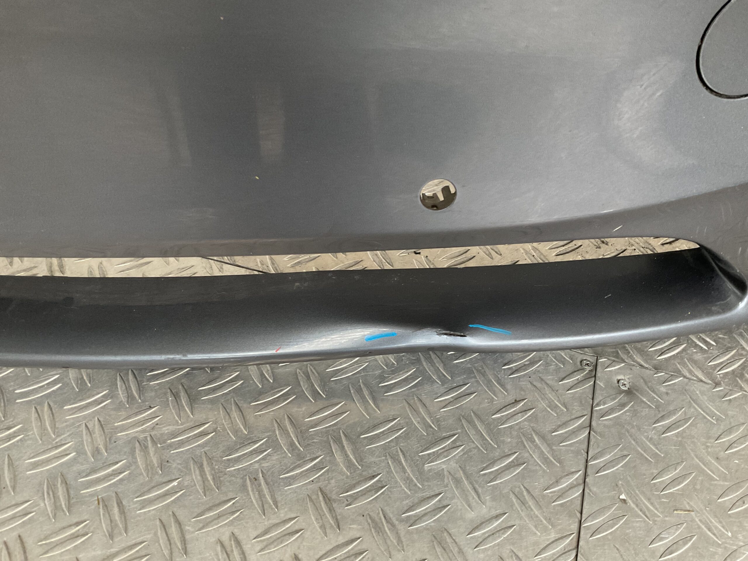 Bumper Tesla Model Y 2020-2024 1540104-06-C Voorbumper B9-16226z