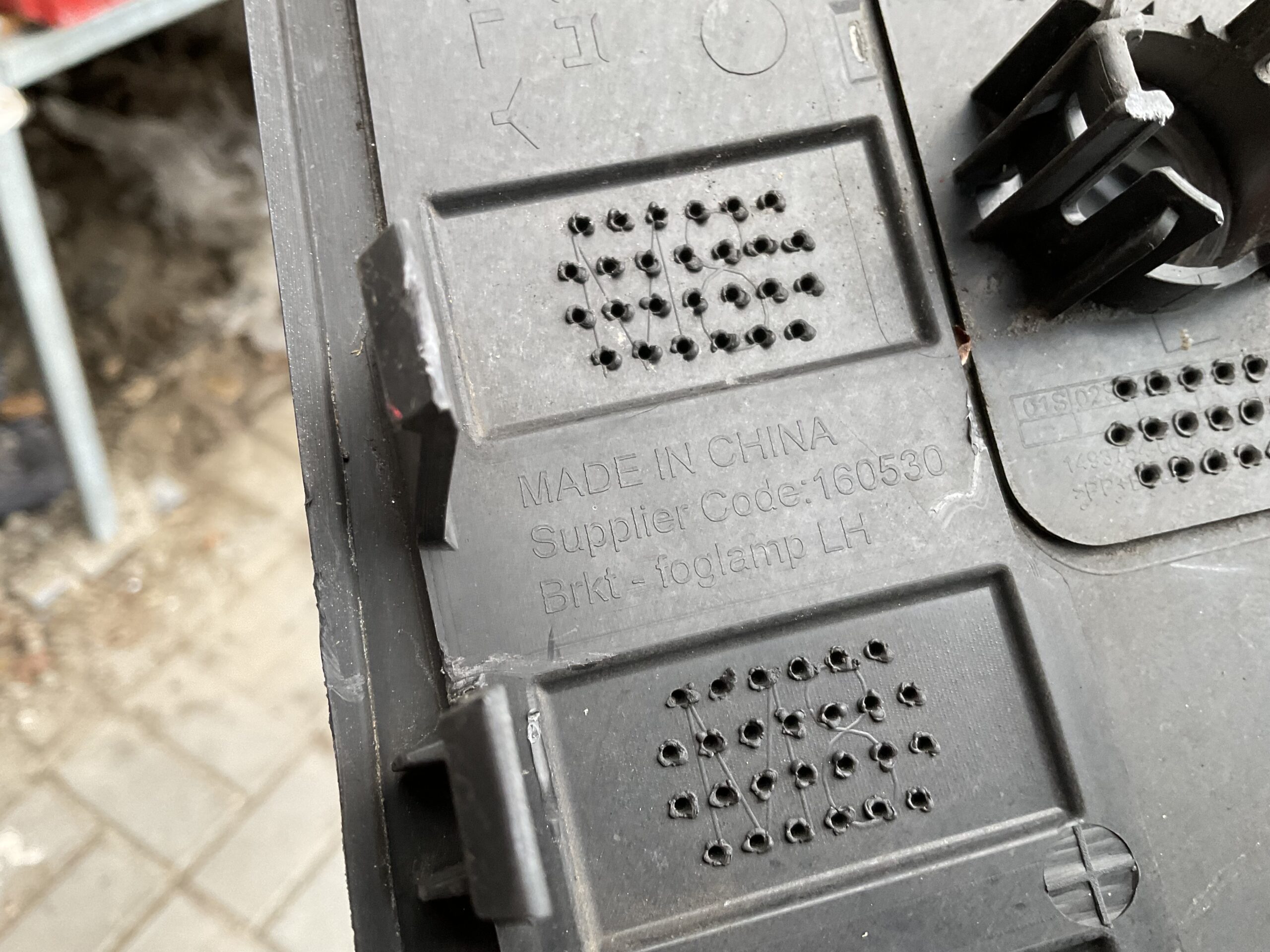 Bumper Tesla Model Y 2020-2024 1540104-06-C Voorbumper B9-16226z