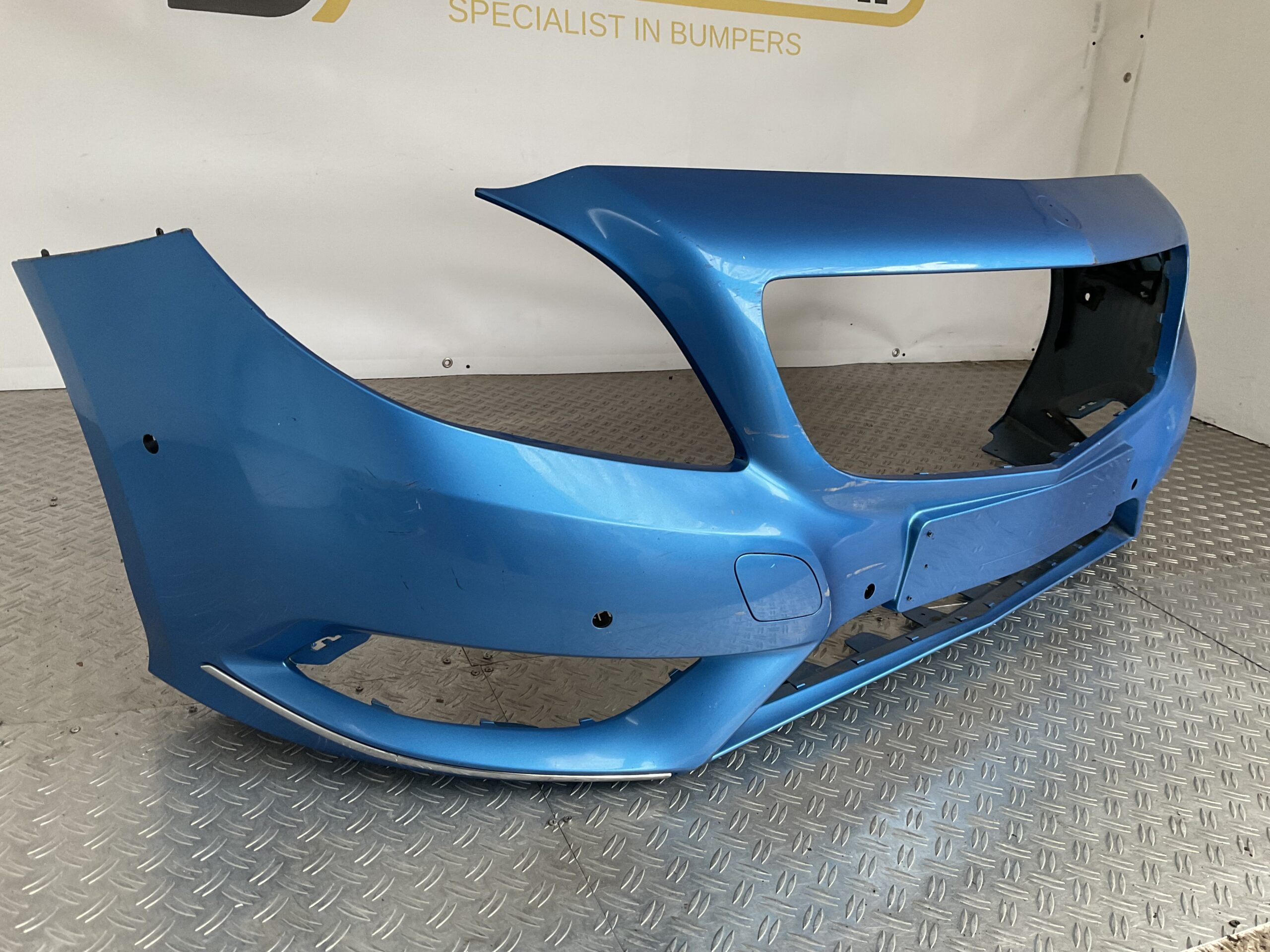 Bumper Mercedes B Klasse W246 pdc A2468850525 Voorbumper B3-16211z