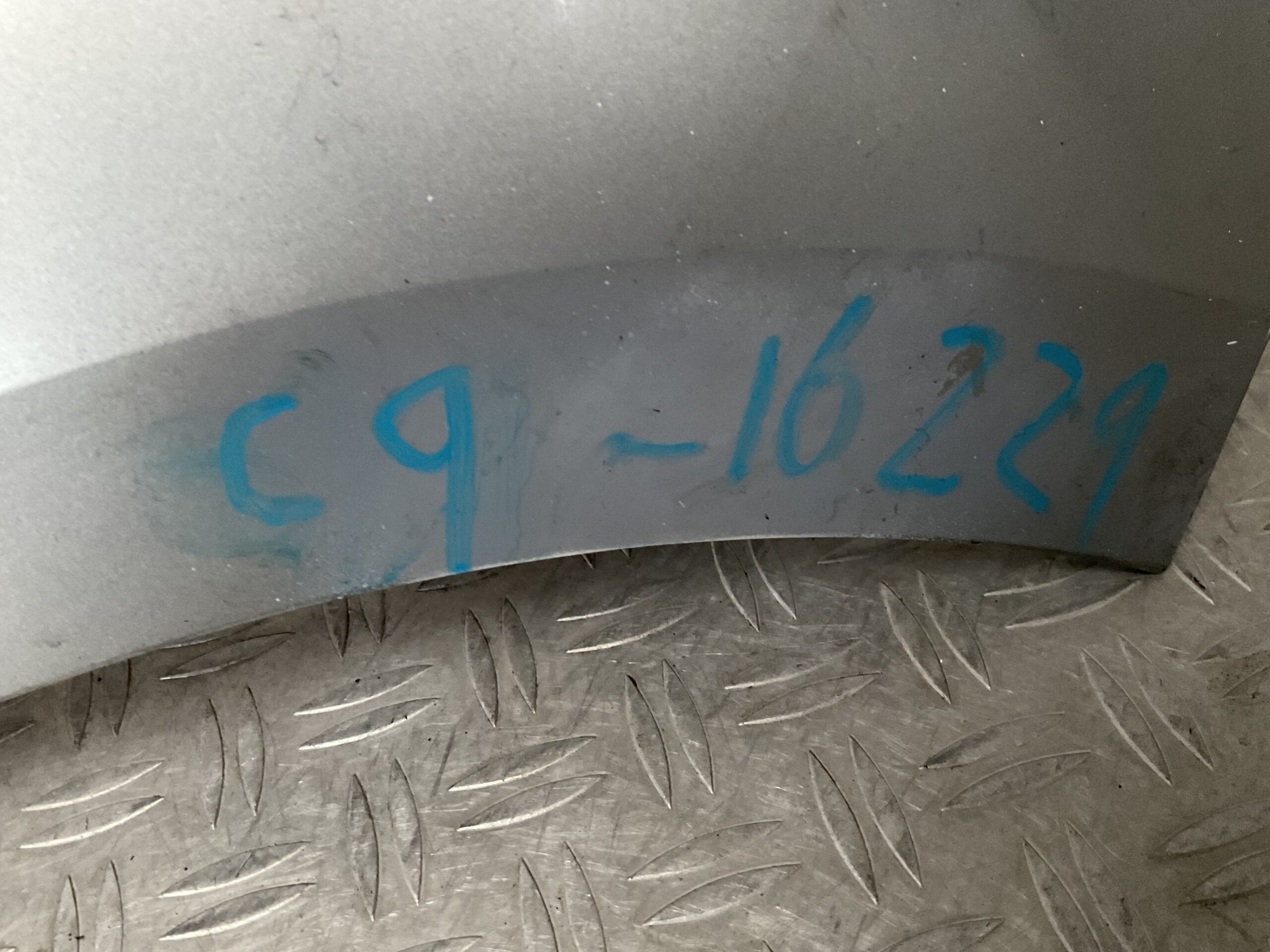 Bumper Volkswagen Up Facelift 17-24 1S0807221F Voorbumper C9-16229z