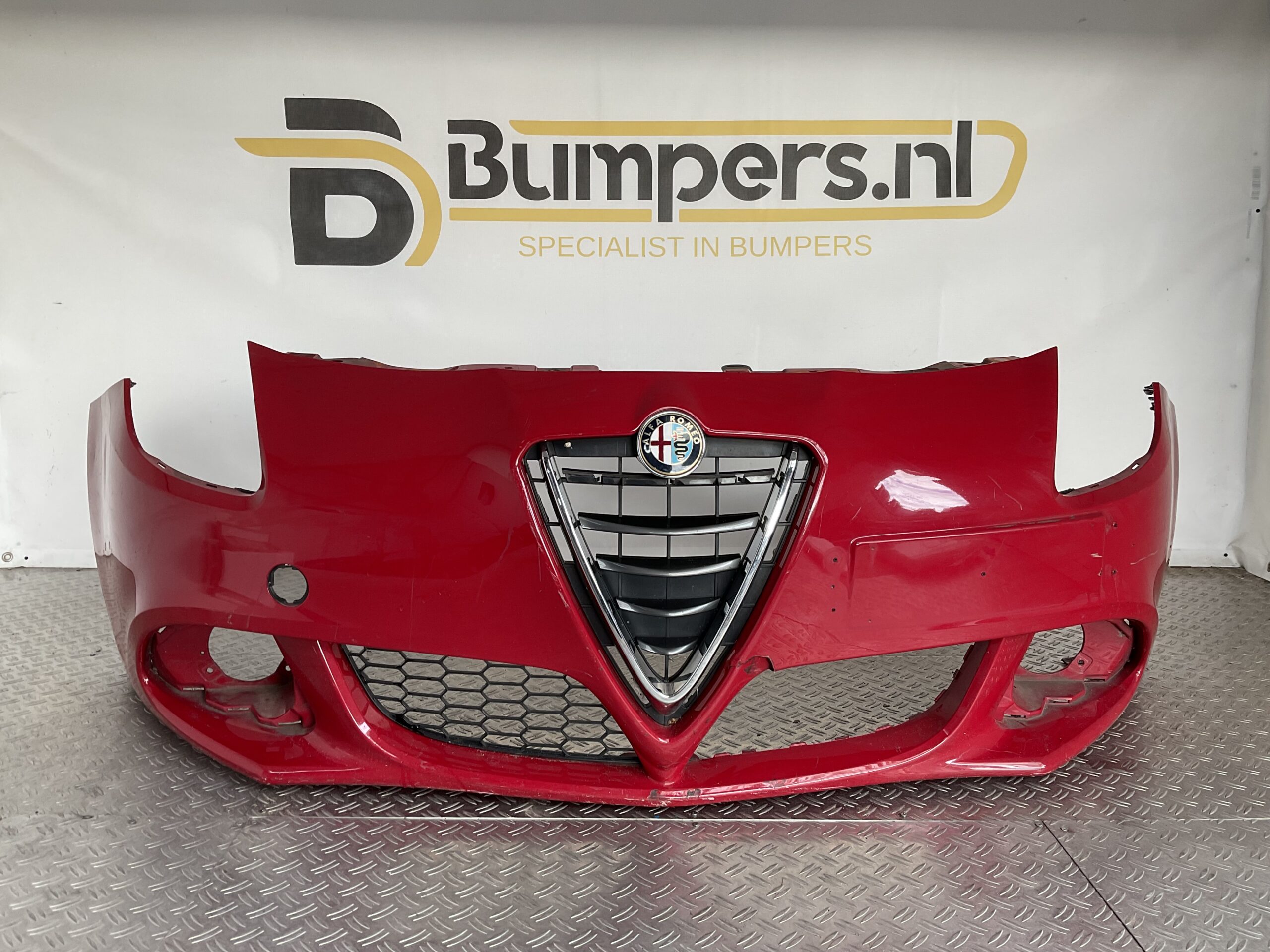 Bumper Alfa Romeo Giulietta 10-16 156085887 Voorbumper M1-16220z