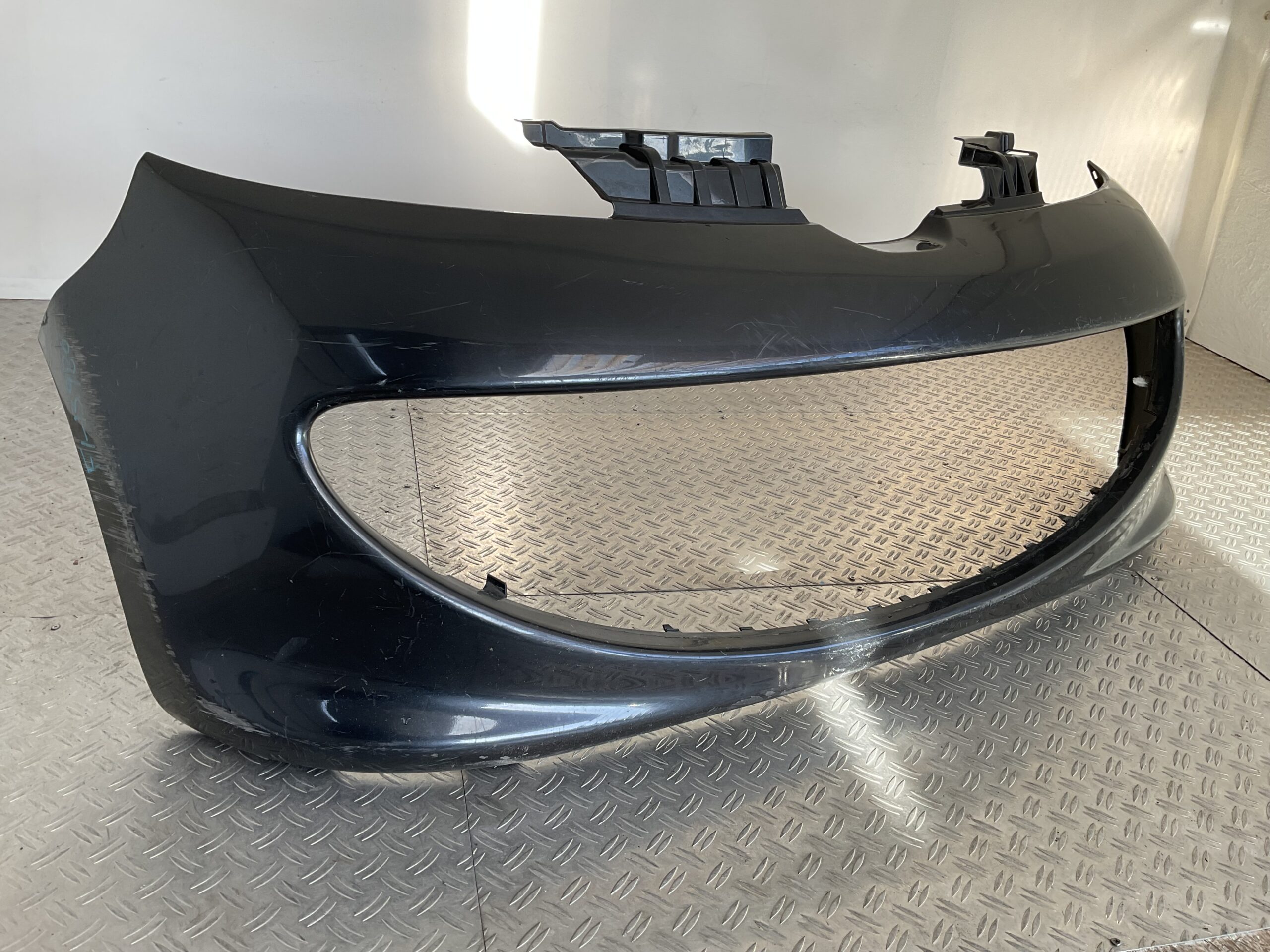 Bumper Peugeot 107 2005-2007 52119-0H050 Voorbumper J1-15980z