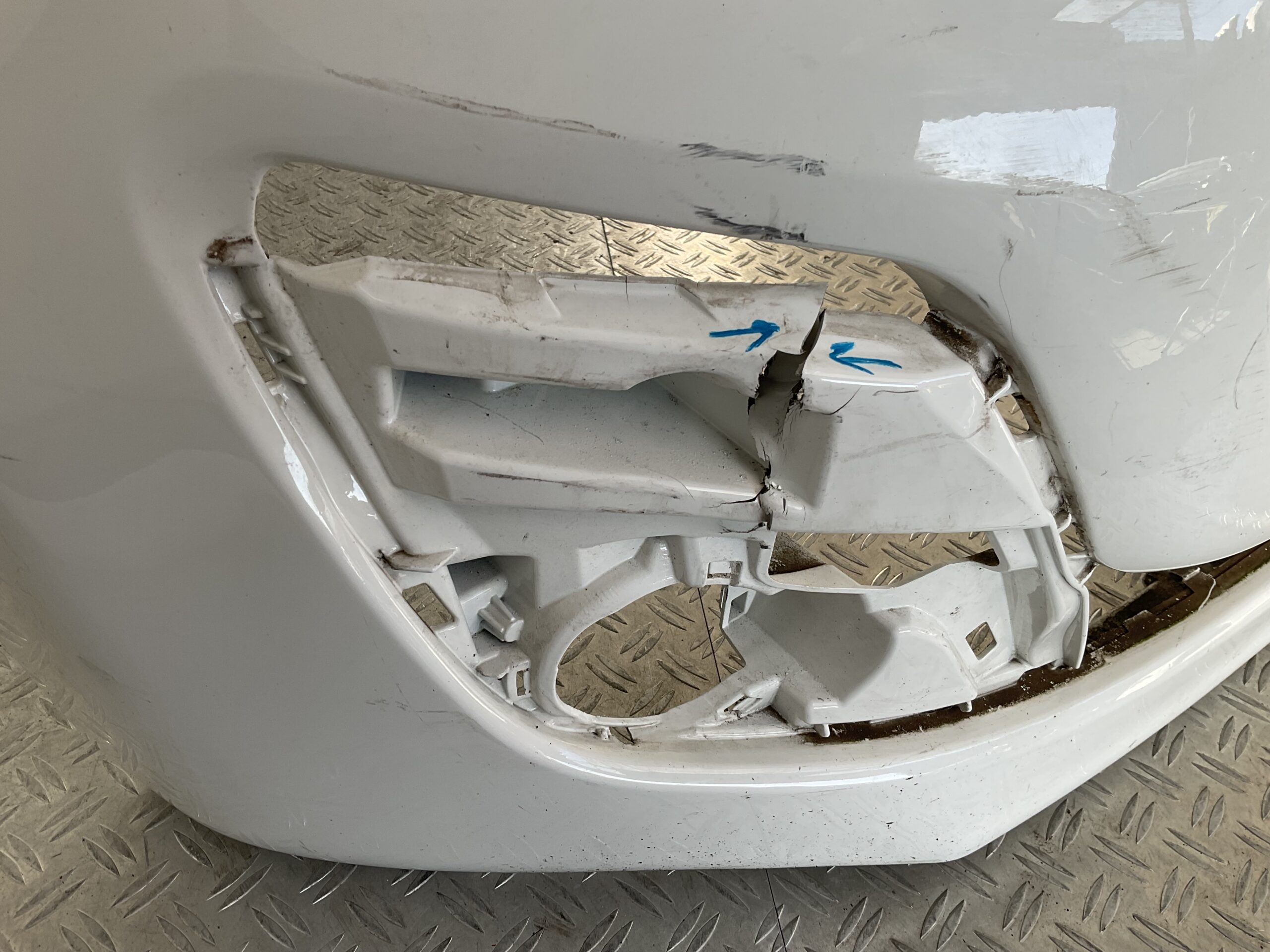 Bumper Peugeot 107 Facelift 11-14 52119-0H120 Voorbumper J1-16021z