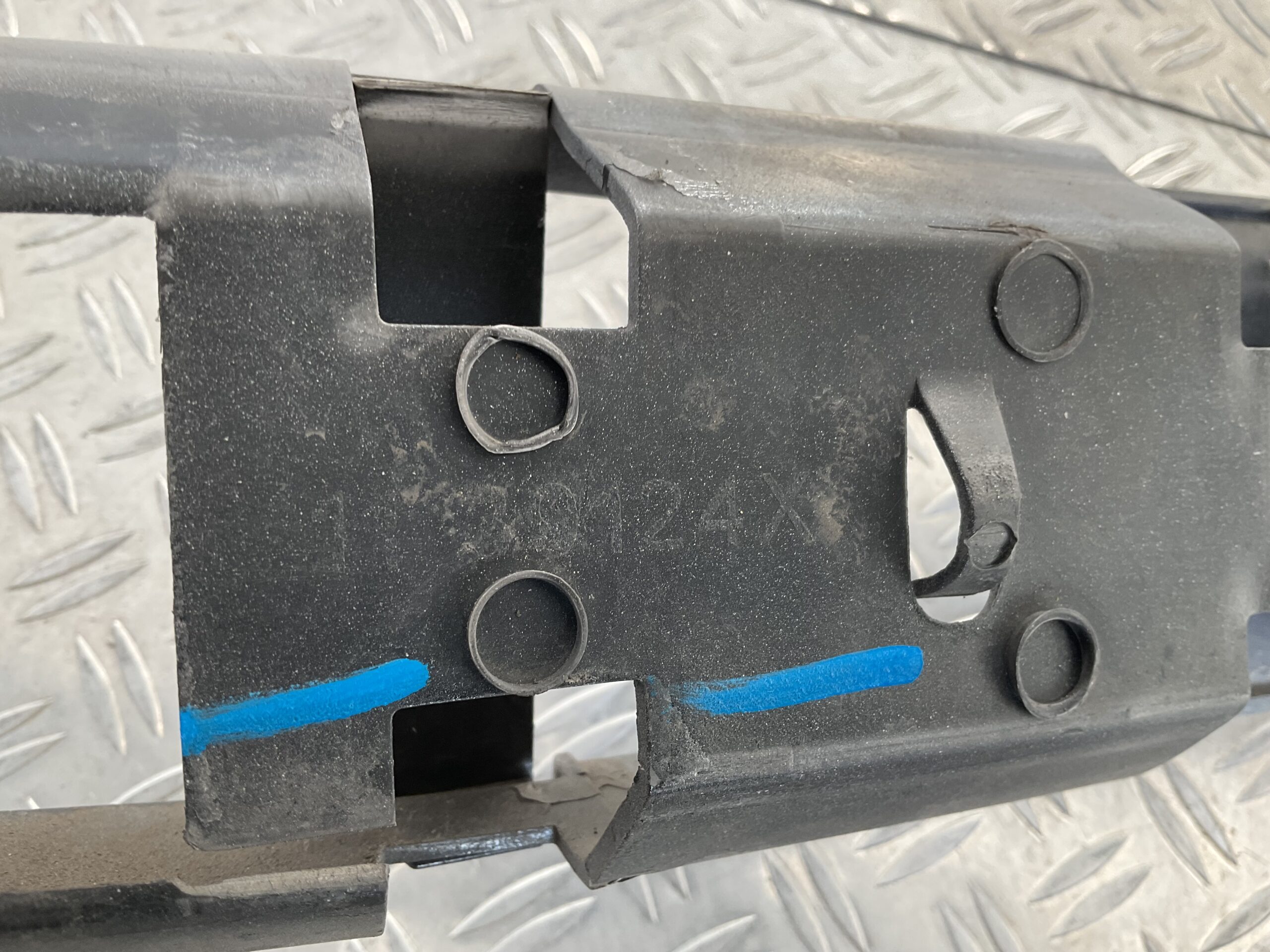 Bumper Peugeot 208 12-16 9672794477 Voorbumper J2-15982z