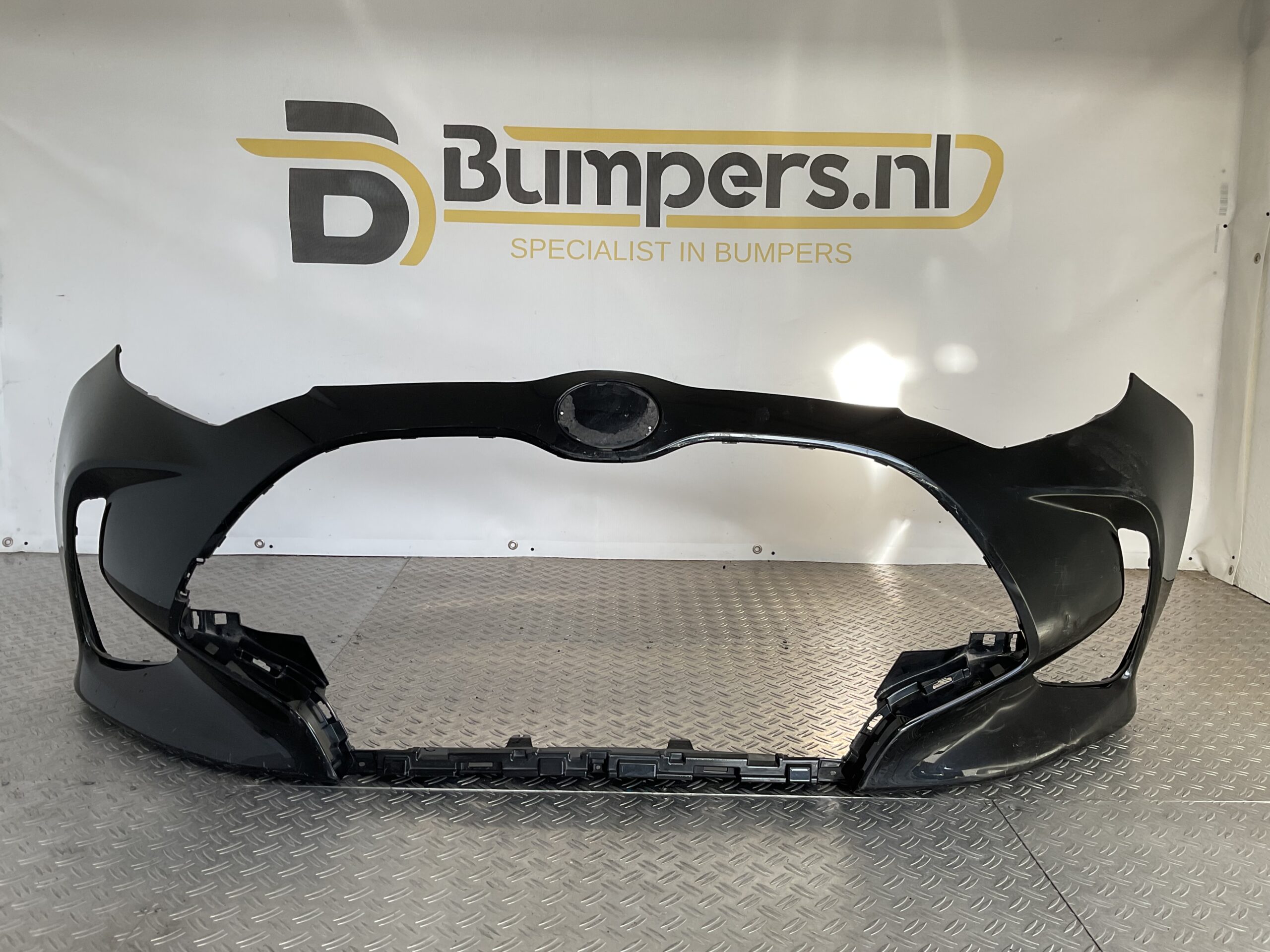 Bumper Toyota Yaris 19-23 52119-0DA00 Voorbumper D4-16212z