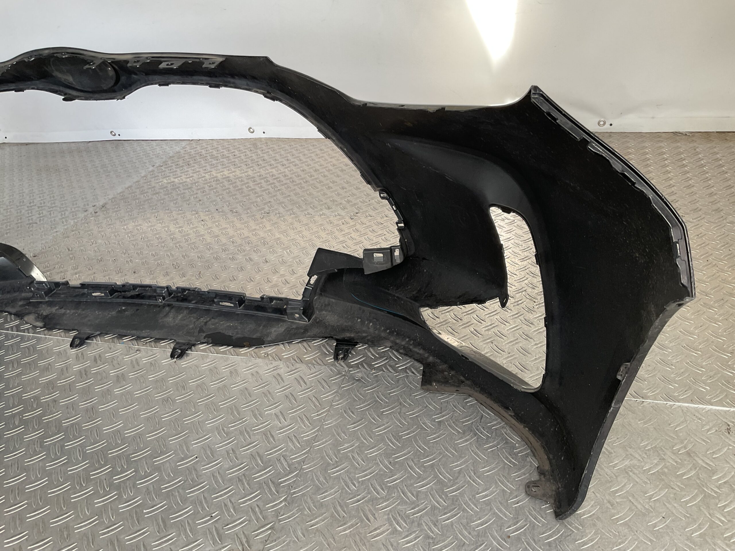 Bumper Toyota Yaris 19-23 52119-0DA00 Voorbumper D4-16212z