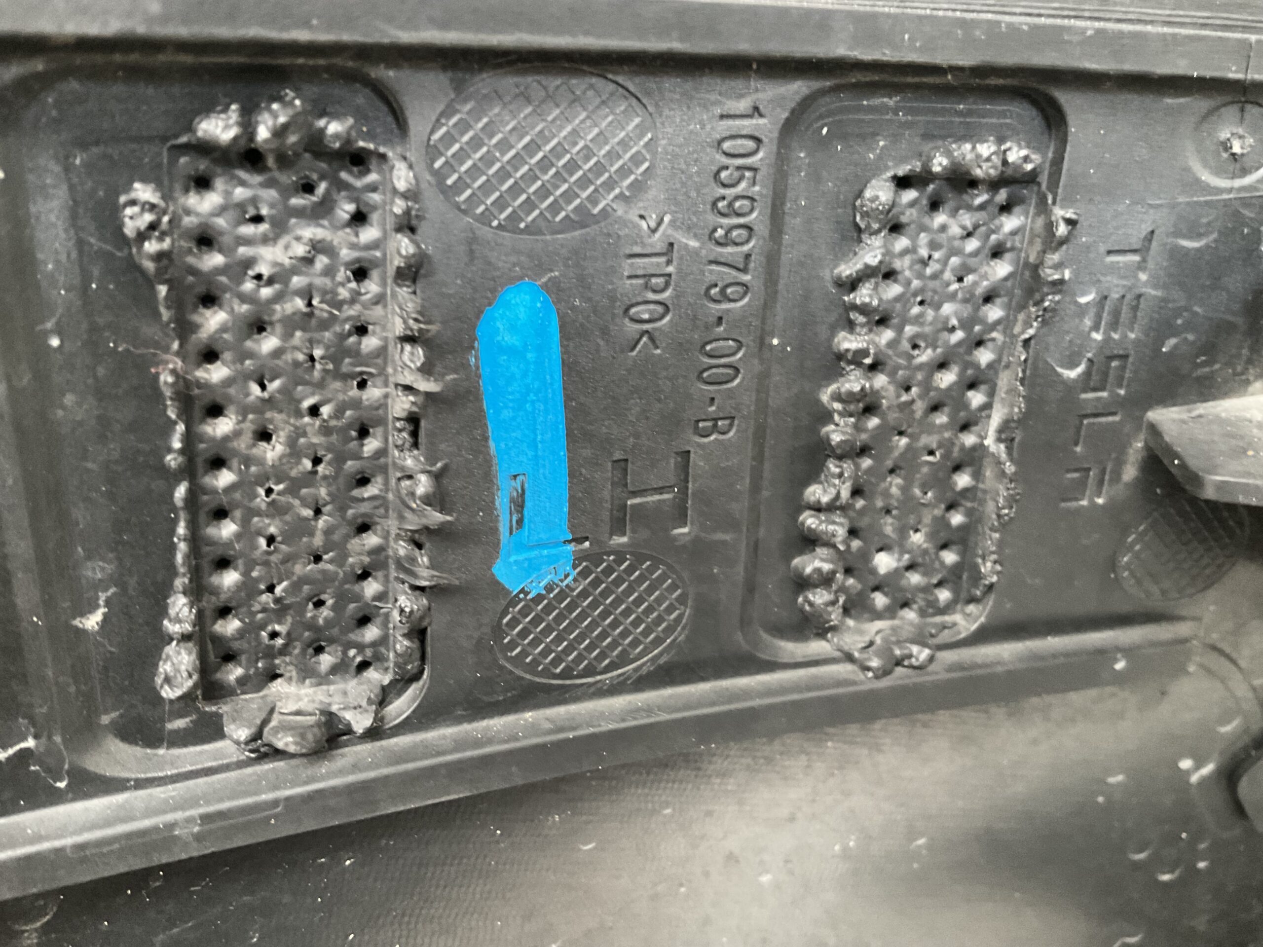 Bumper Tesla Model Y 24-25 1059879-00-b Voorbumper K5-16234z