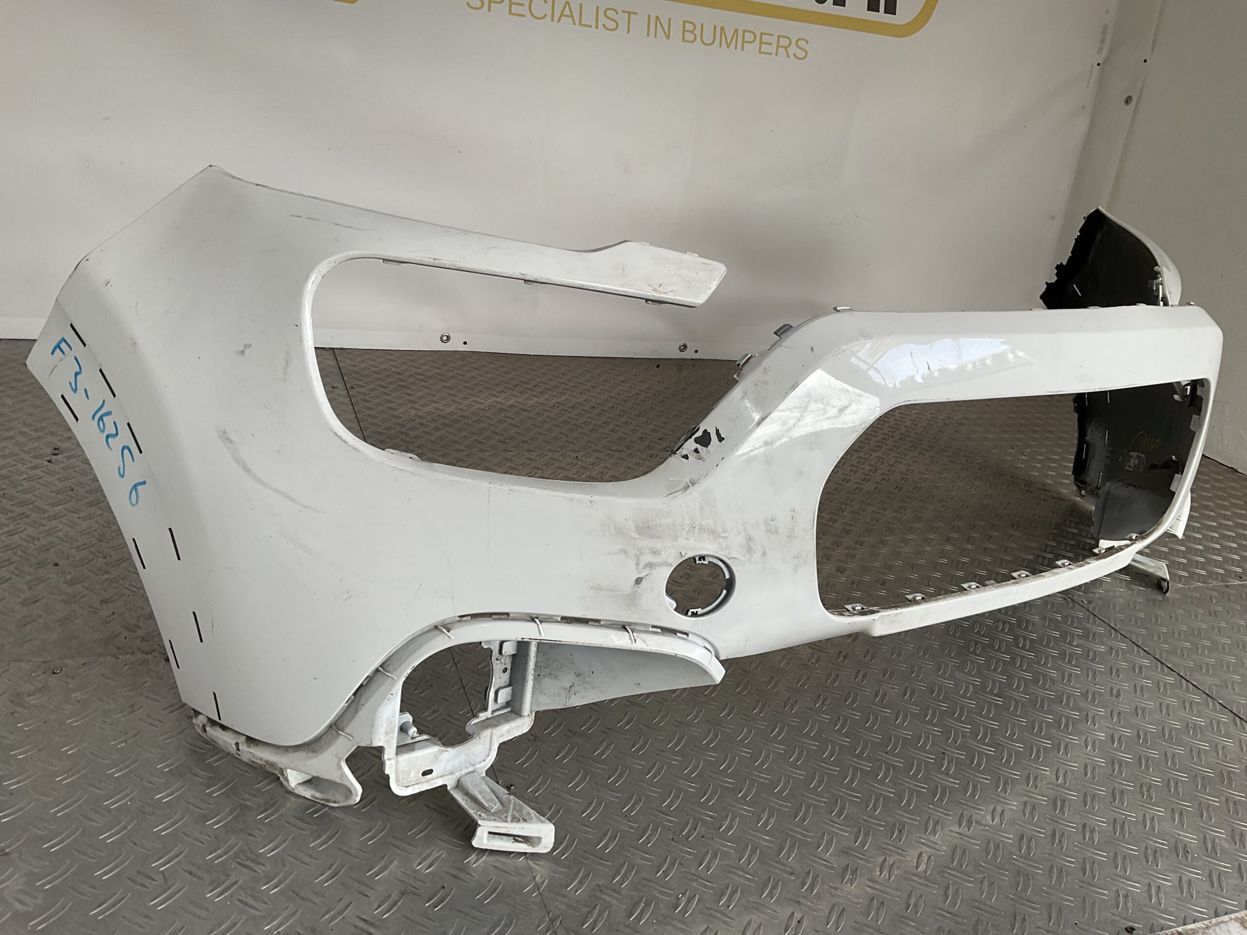 Bumper Citroen C3 Facelift 20- 9835941177 Voorbumper F3-16256z