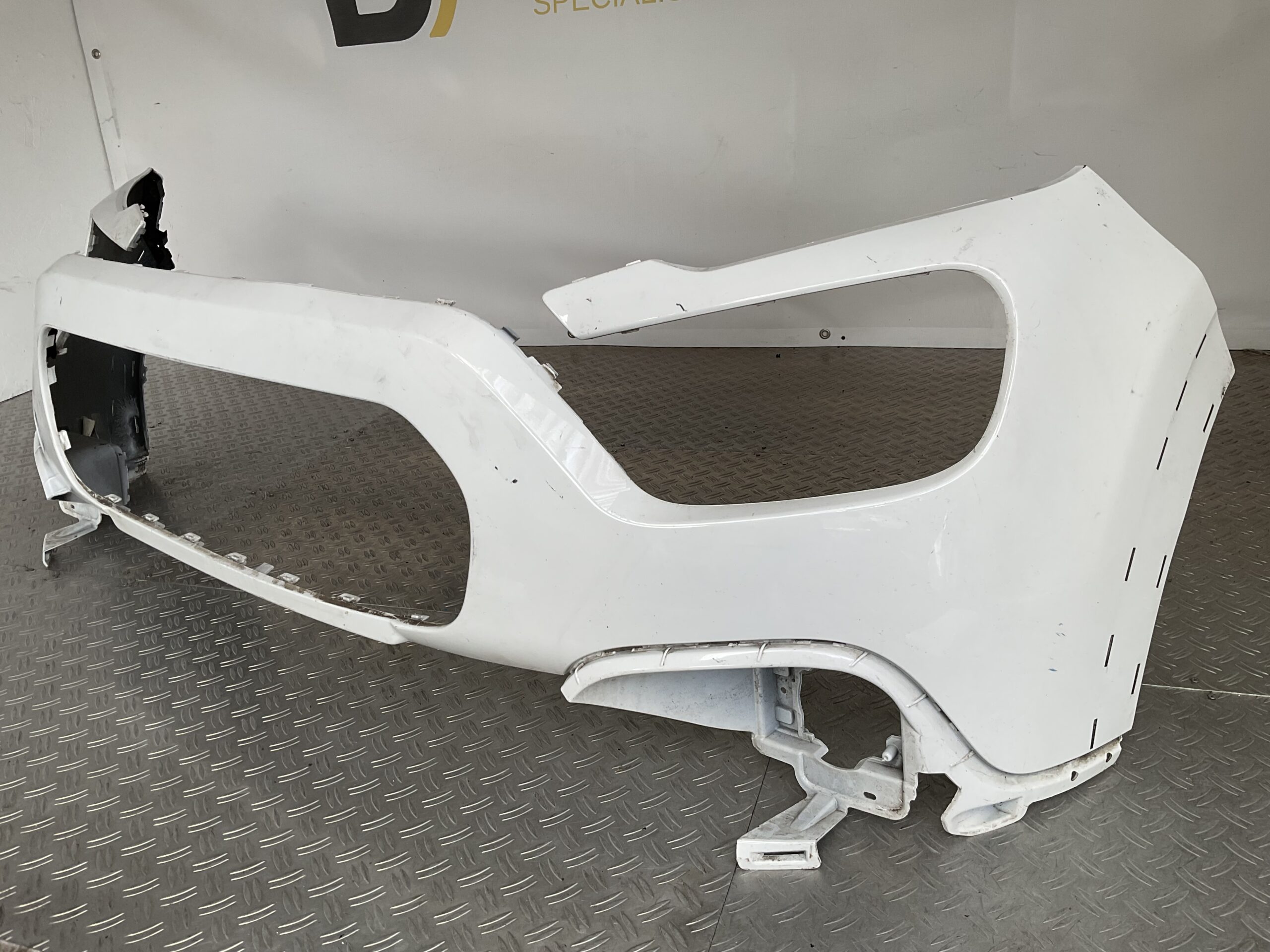 Bumper Citroen C3 Facelift 20- 9835941177 Voorbumper F3-16256z