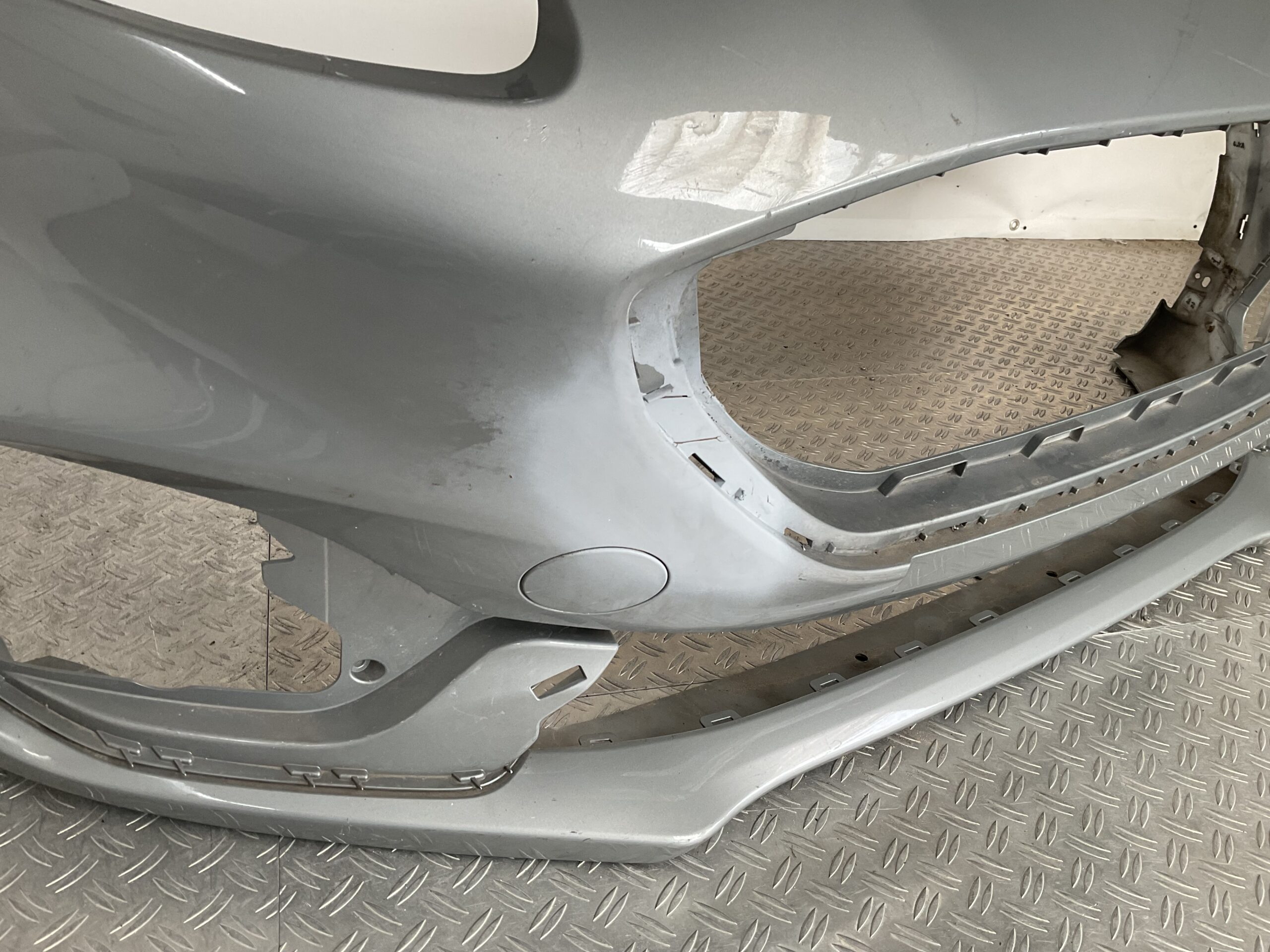 Bumper Ford Puma MK2 l1tb-17e88-b Voorbumper D9-16251z