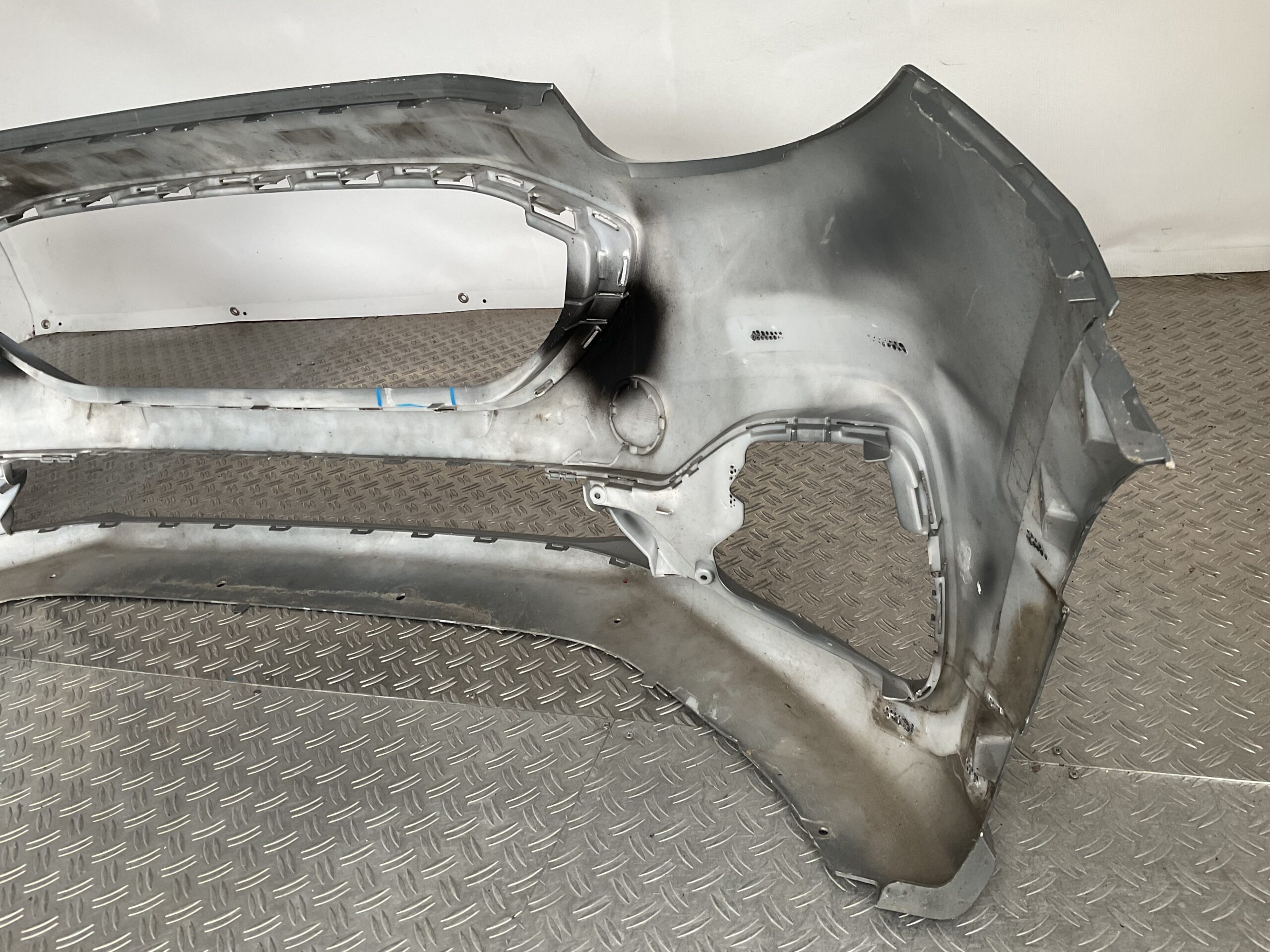 Bumper Ford Puma MK2 l1tb-17e88-b Voorbumper D9-16251z