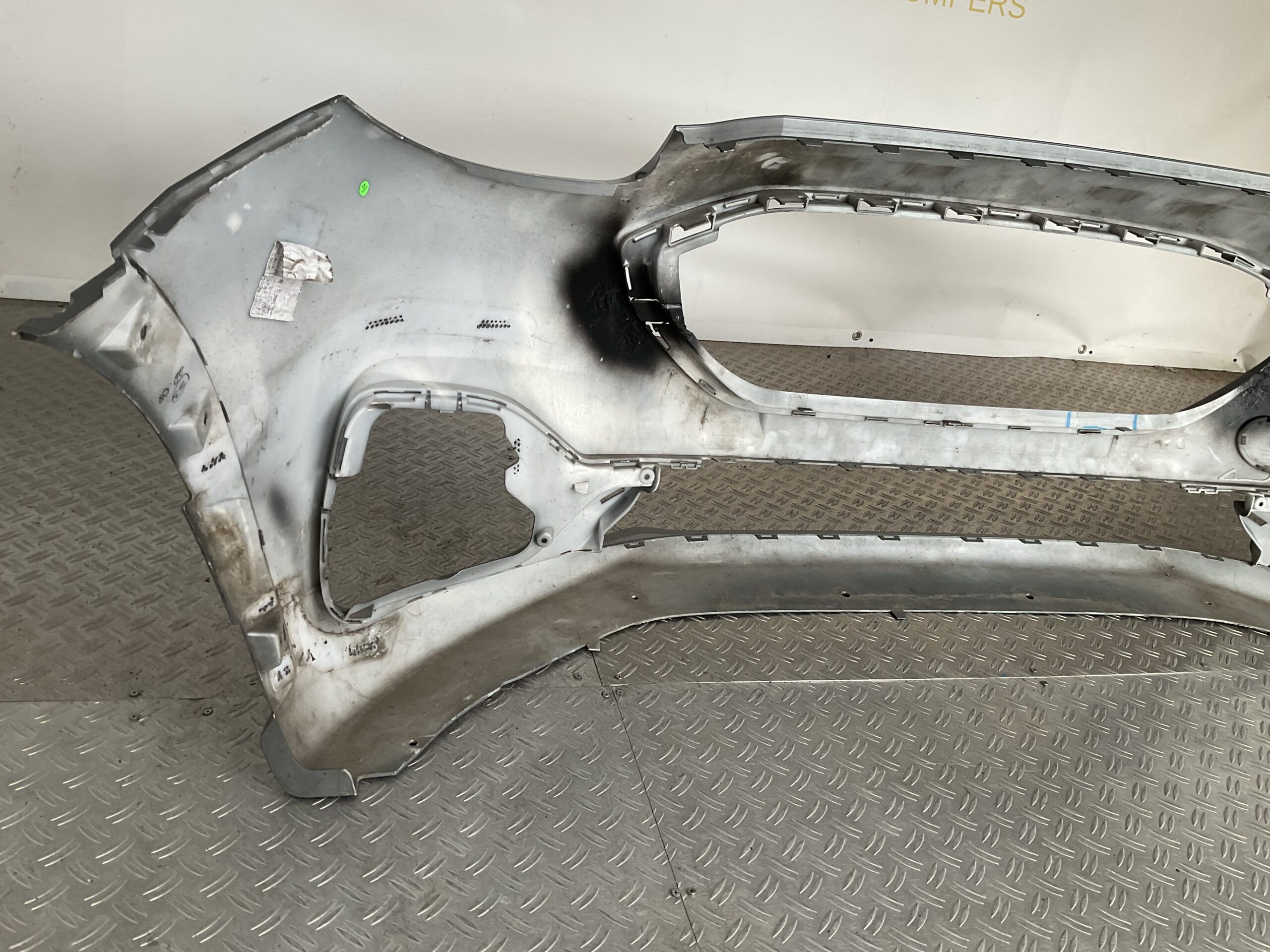 Bumper Ford Puma MK2 l1tb-17e88-b Voorbumper D9-16251z