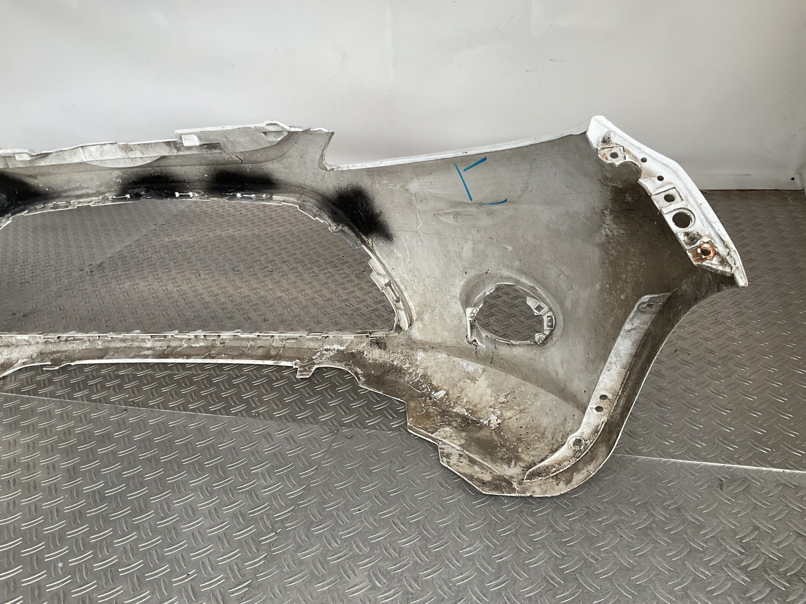 Bumper Ford Fiesta 2008-2012 8A61-17757-B Voorbumper D3-16250z