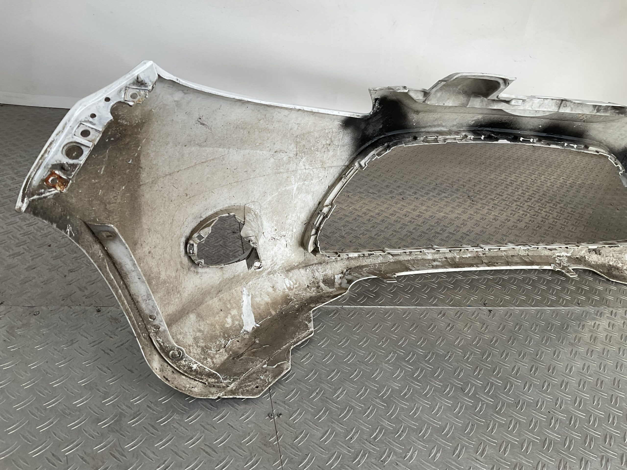 Bumper Ford Fiesta 2008-2012 8A61-17757-B Voorbumper D3-16250z