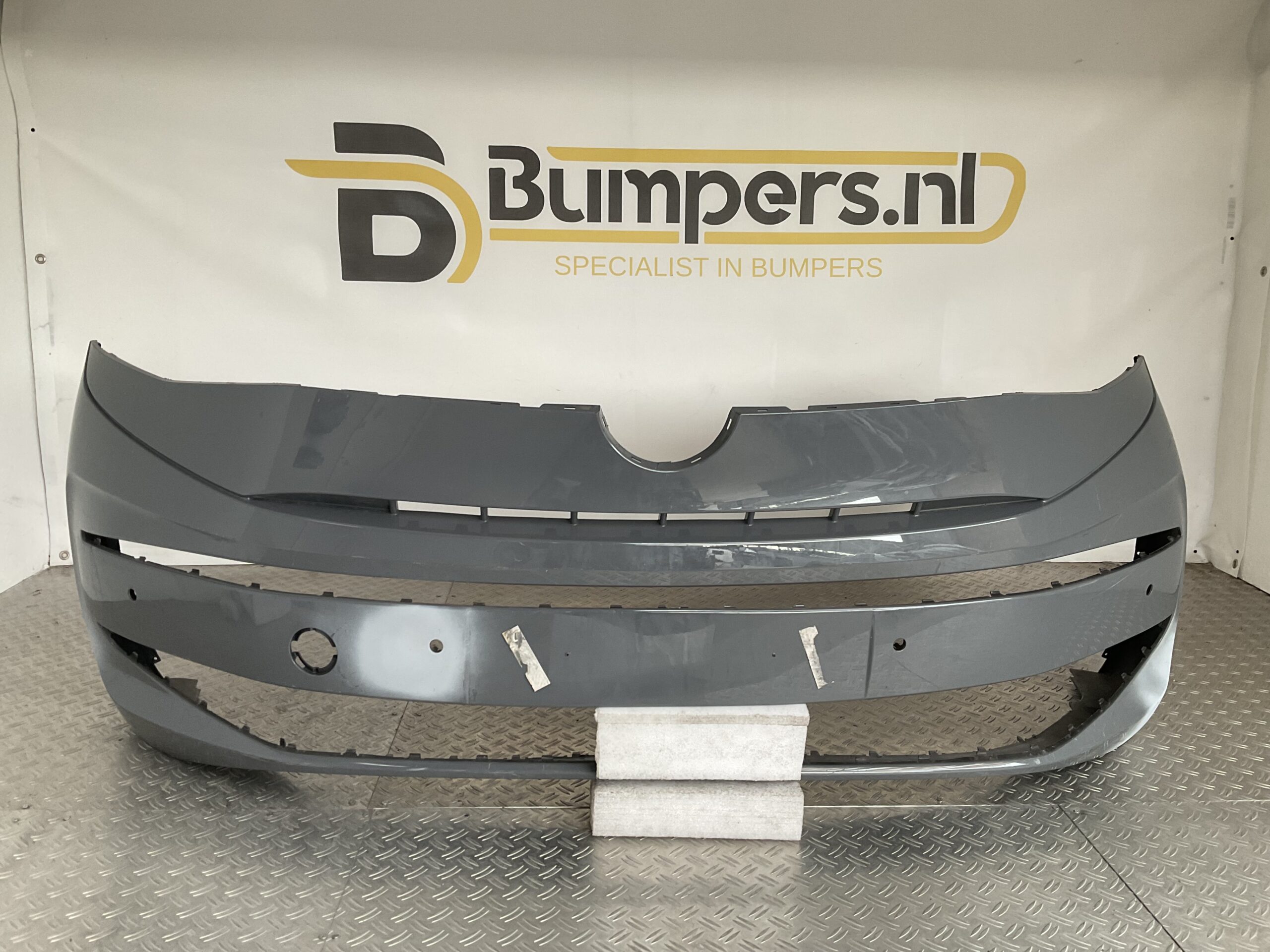Bumper Volkswagen Multivan T7 T70 22-24 7T0807221c Voorbumper F5-16258z