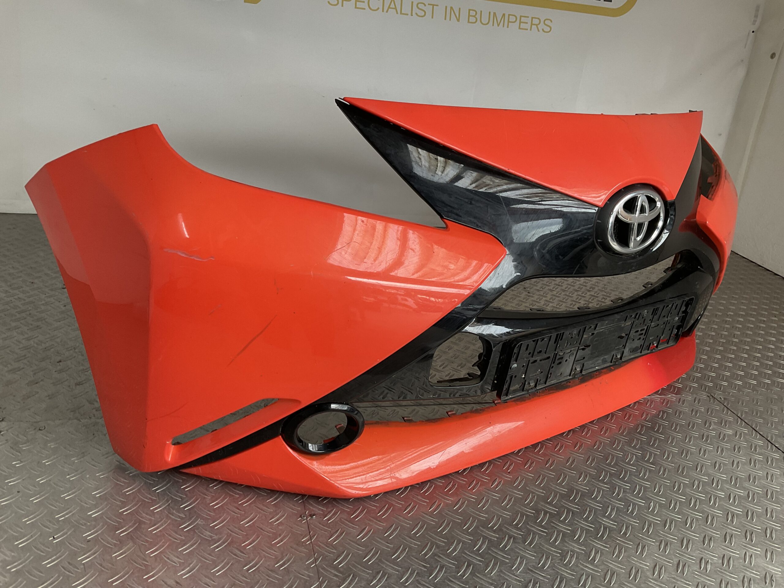 Bumper Toyota Aygo 2014-2017 52119-0H140 Voorbumper D1-16270z