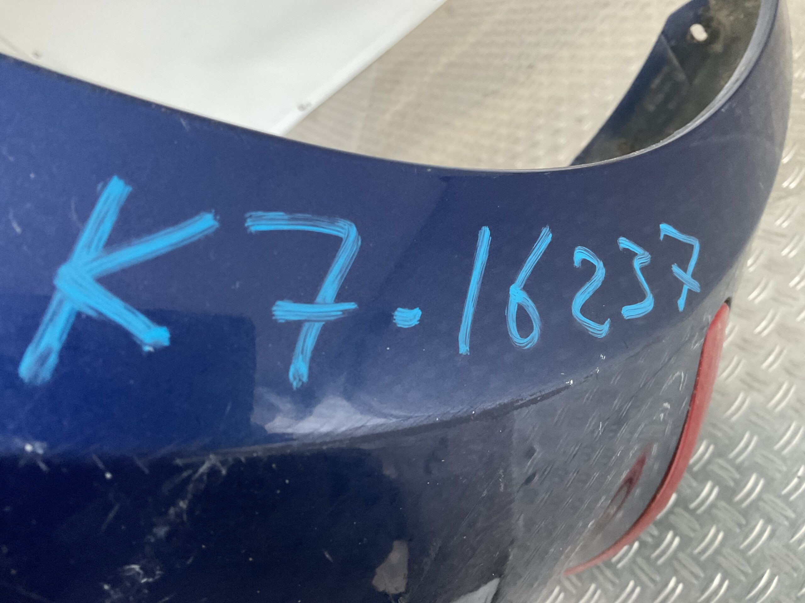 Bumper BMW 1 E81 E87 Facelift LCI 07-11 7166462 Voorbumper K7-16237z