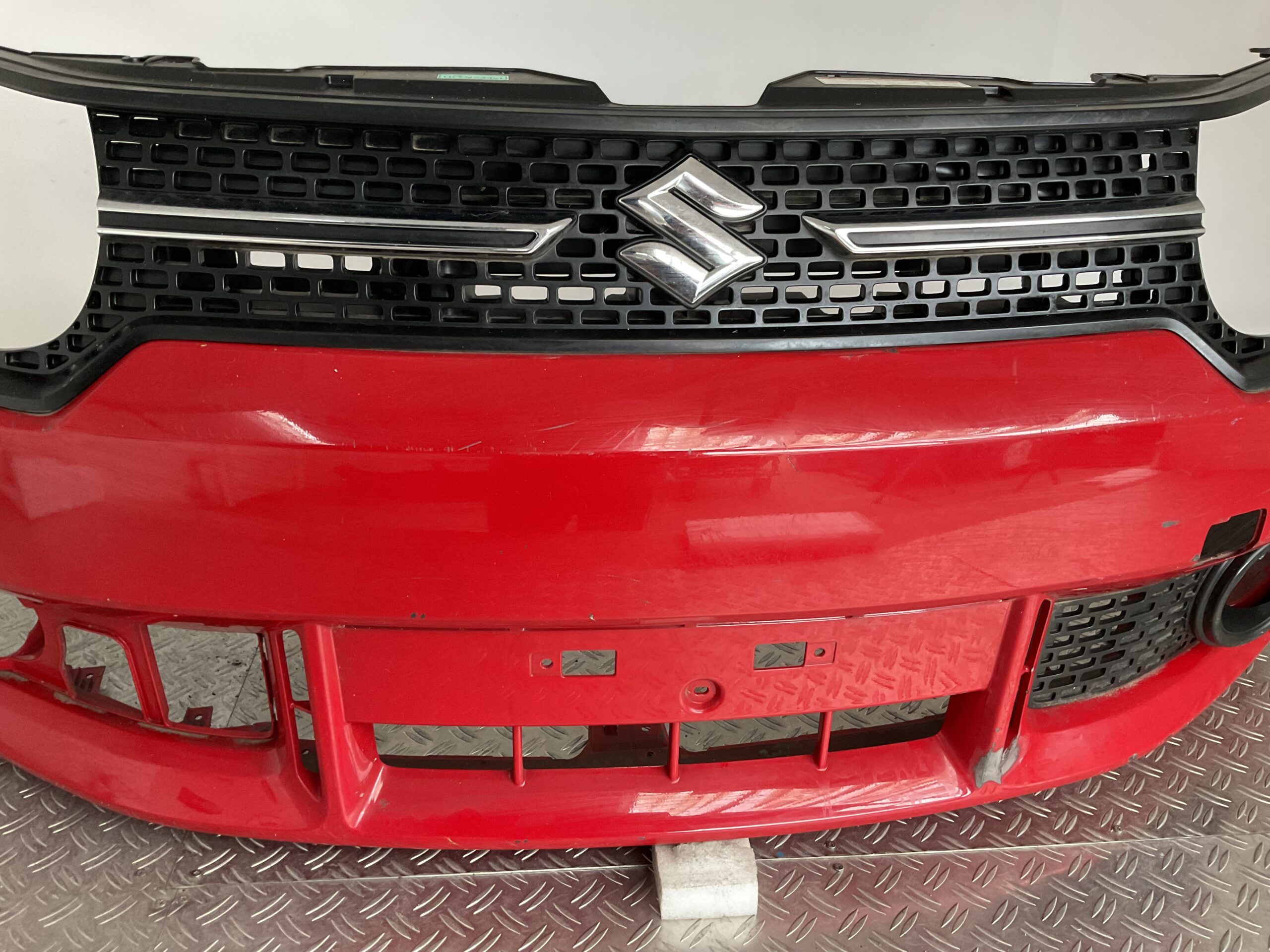 Bumper Suzuki Ignis 3 III 16-20 71711-62R Voorbumper E4-16238z