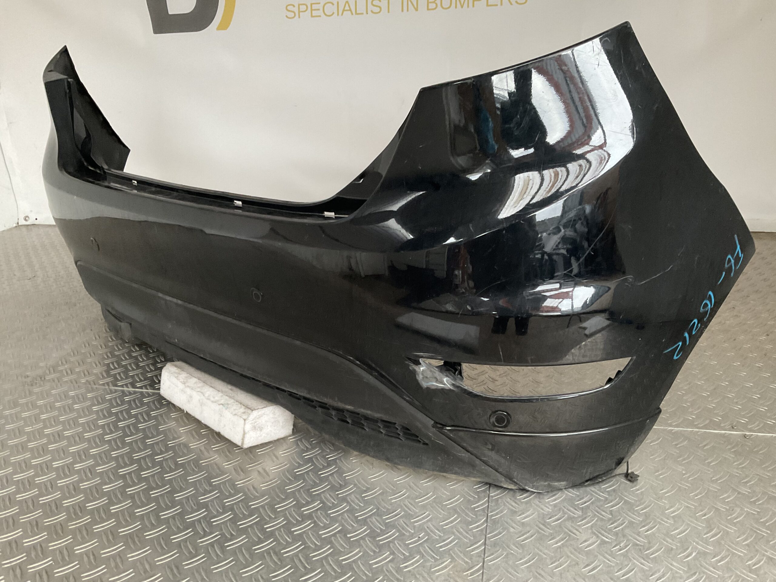 Bumper Ford Fiesta MK7 STLINE ST FACELIFT 2013-2017 8A61-17906 Achterbumper F6-16212z