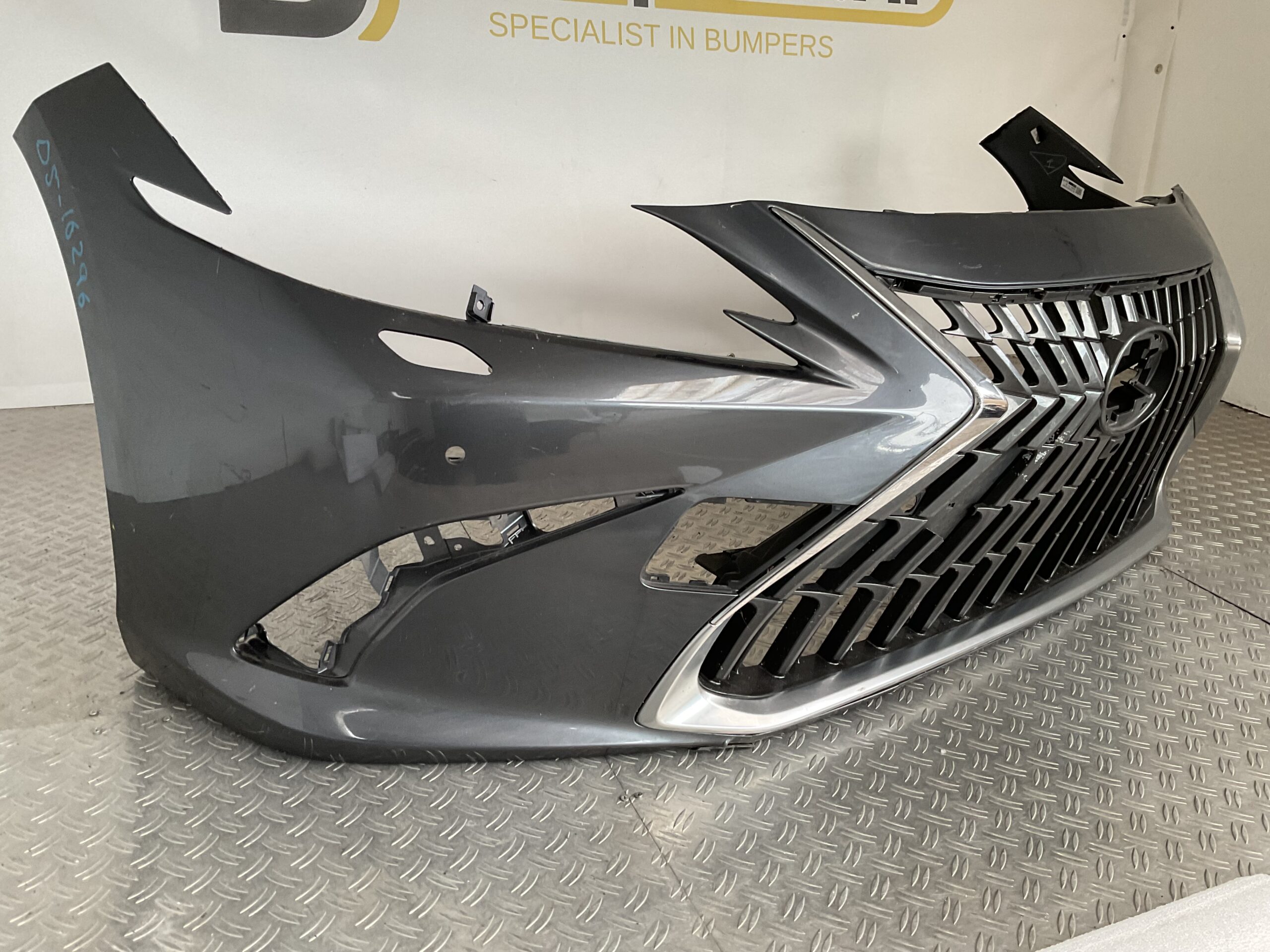 Bumper Lexus ES 18-21 Hybrid 52119-33b50 Voorbumper D5-16296z