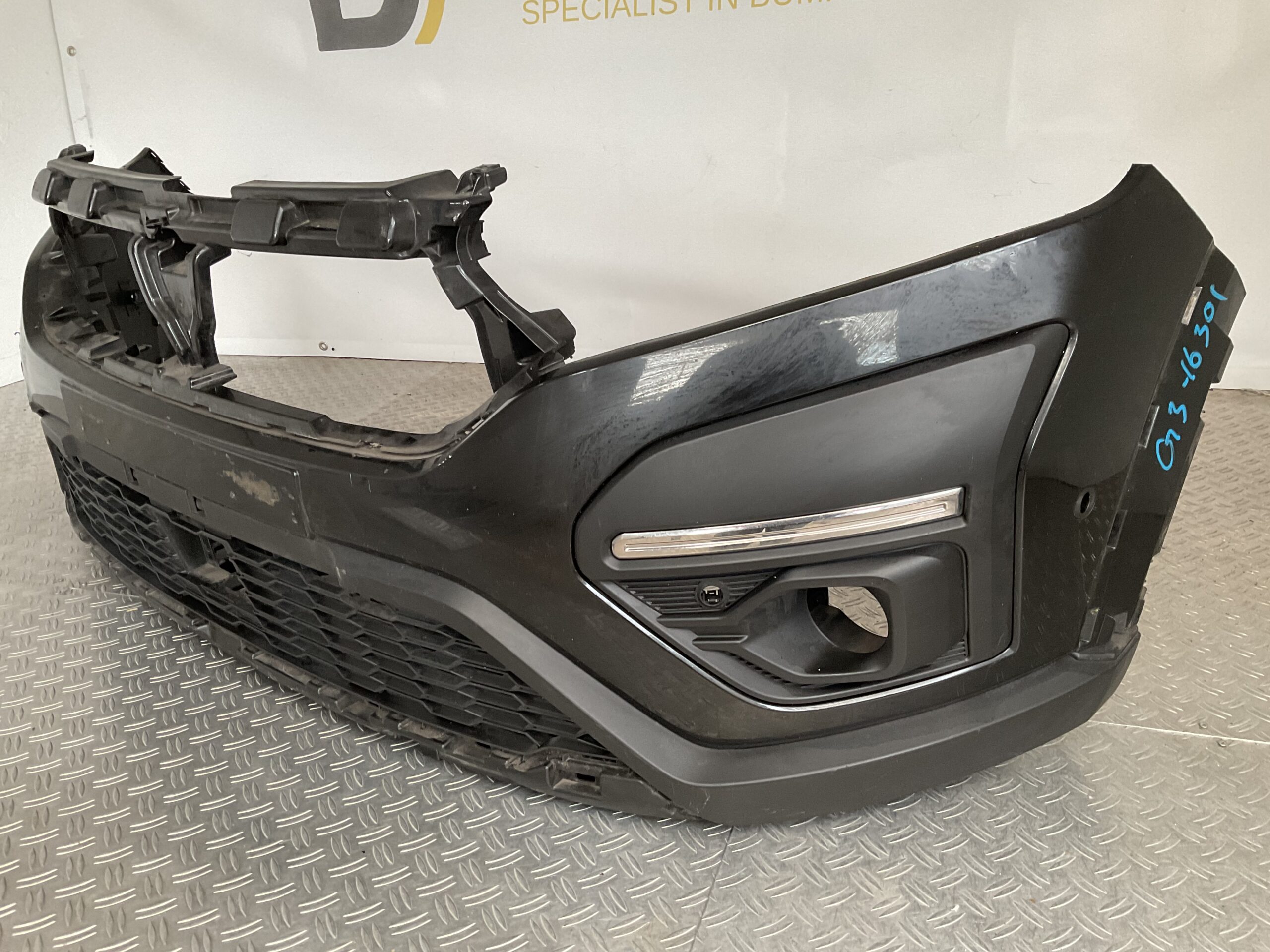 Bumper Dacia Sandero 2020-2024 620228861R Voorbumper G3-163001z
