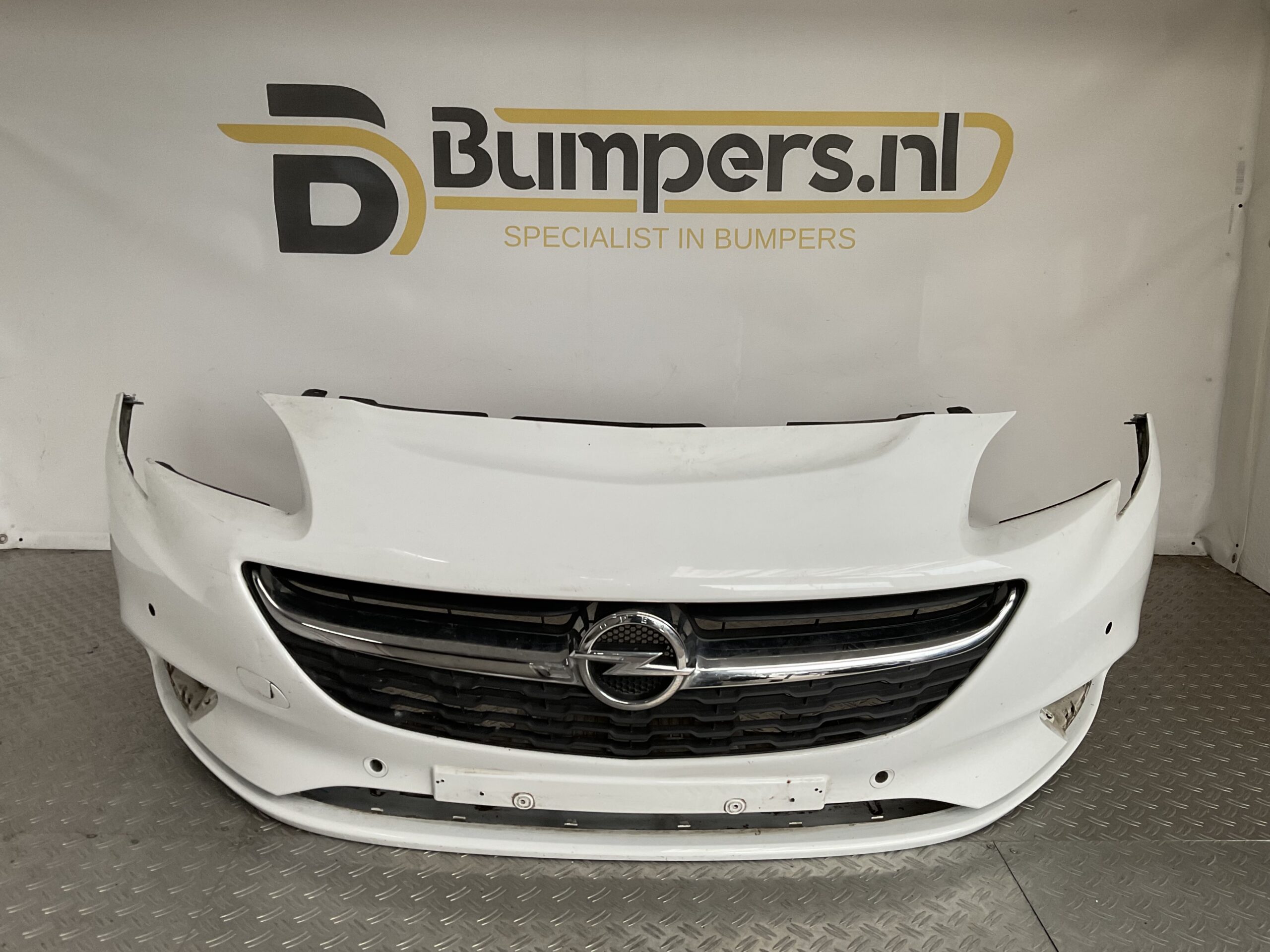 Bumper Opel Corsa E 14-19 pdc 39003567 Voorbumper i9-16299z