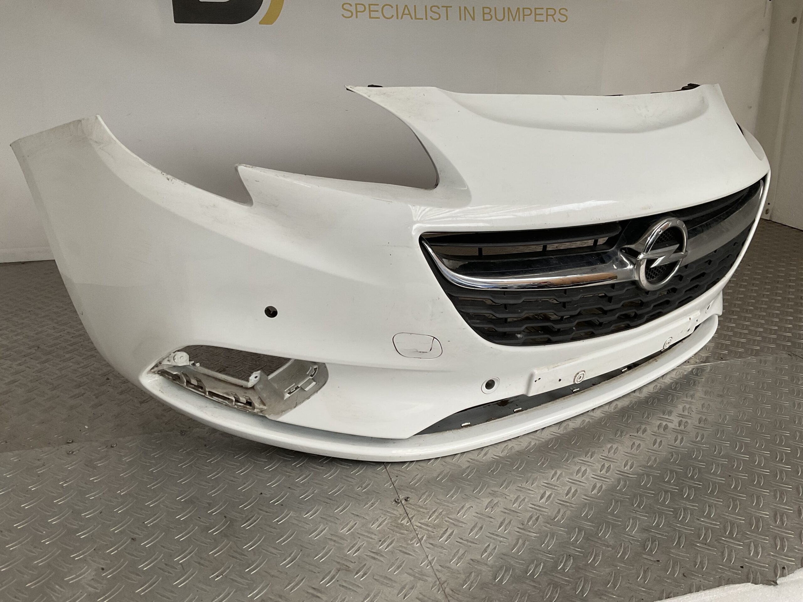 Bumper Opel Corsa E 14-19 pdc 39003567 Voorbumper i9-16299z