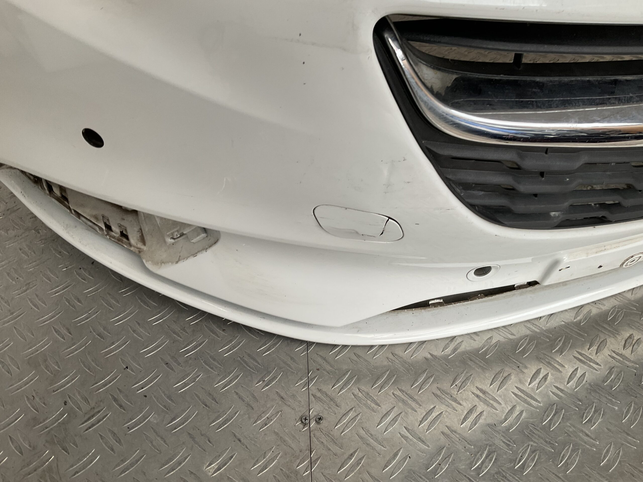 Bumper Opel Corsa E 14-19 pdc 39003567 Voorbumper i9-16299z