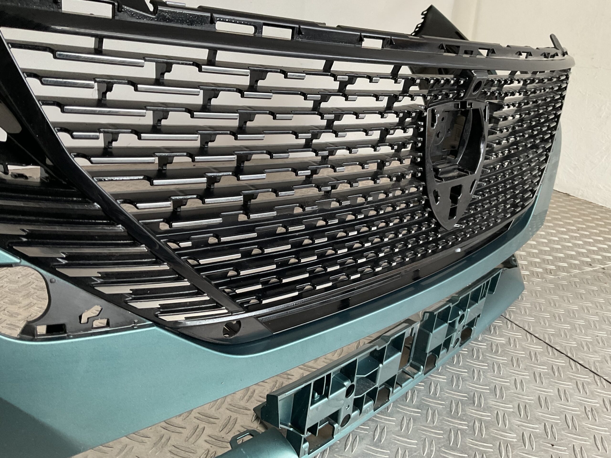 Bumper Peugeot 308 2022-2025 9838074780 Voorbumper J5-16335z